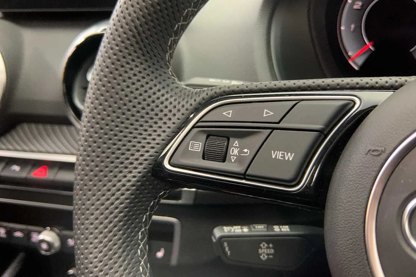 Audi-SQ2-image-17