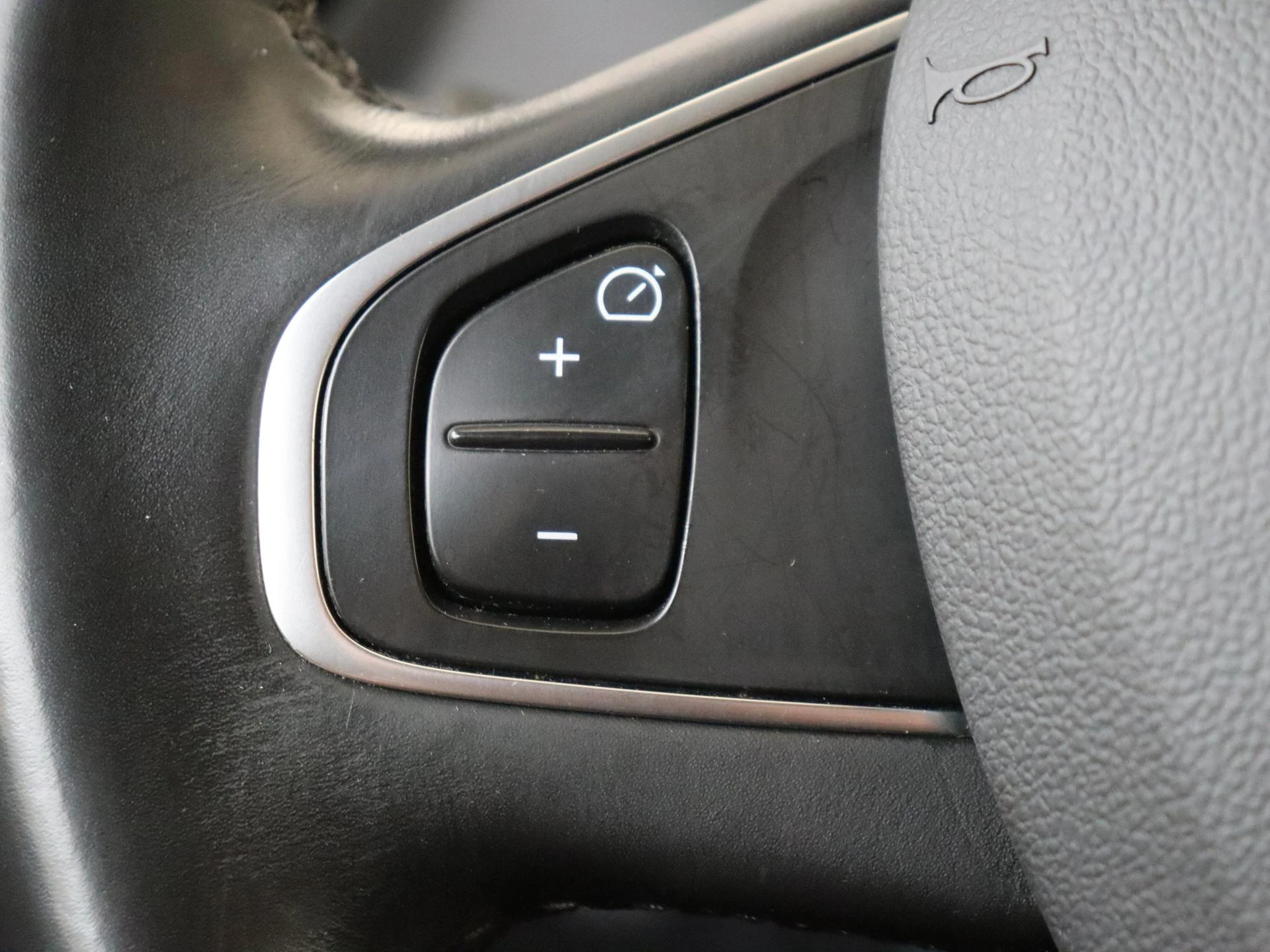 Renault-Captur-image-11