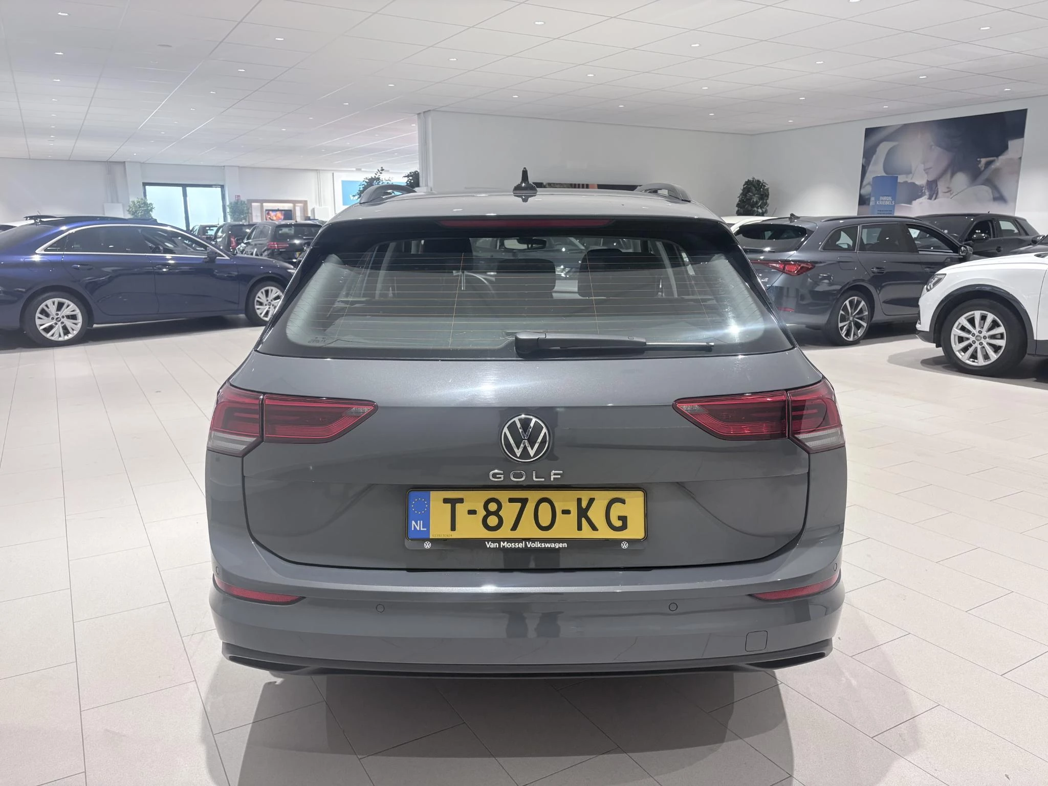 Volkswagen-Golf-image-3
