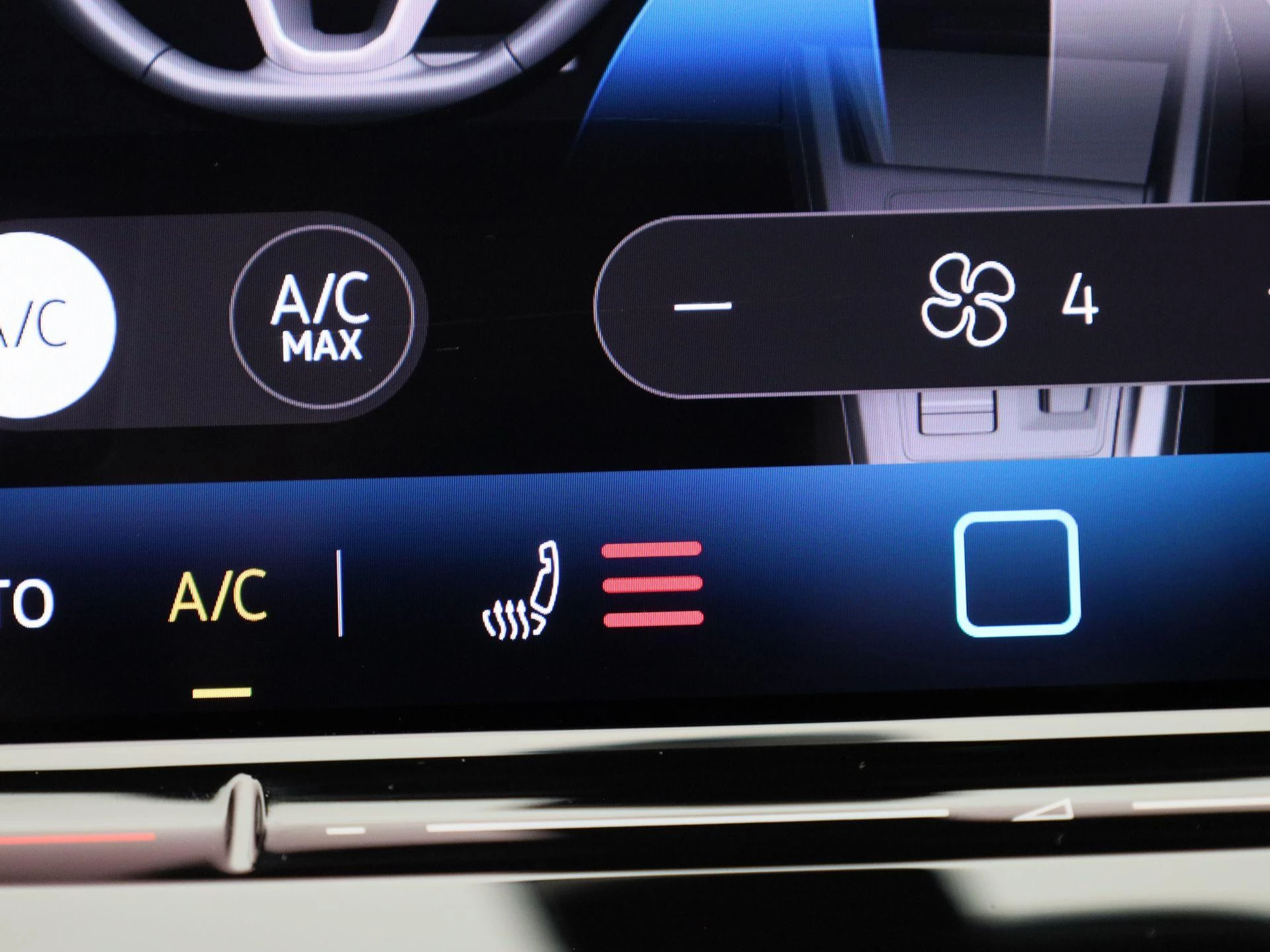 Volkswagen-Golf-image-18