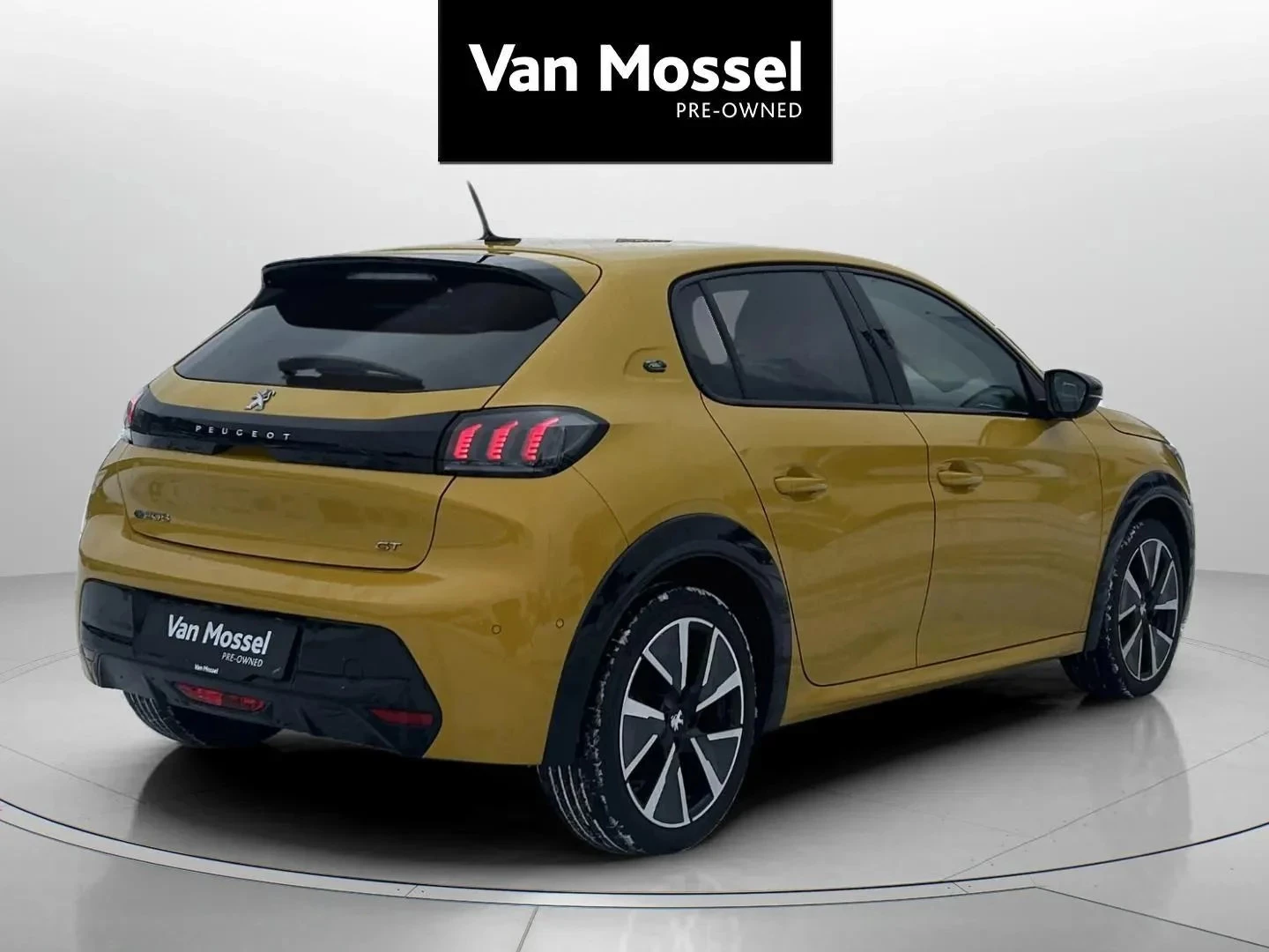 Peugeot-e-208-image-4