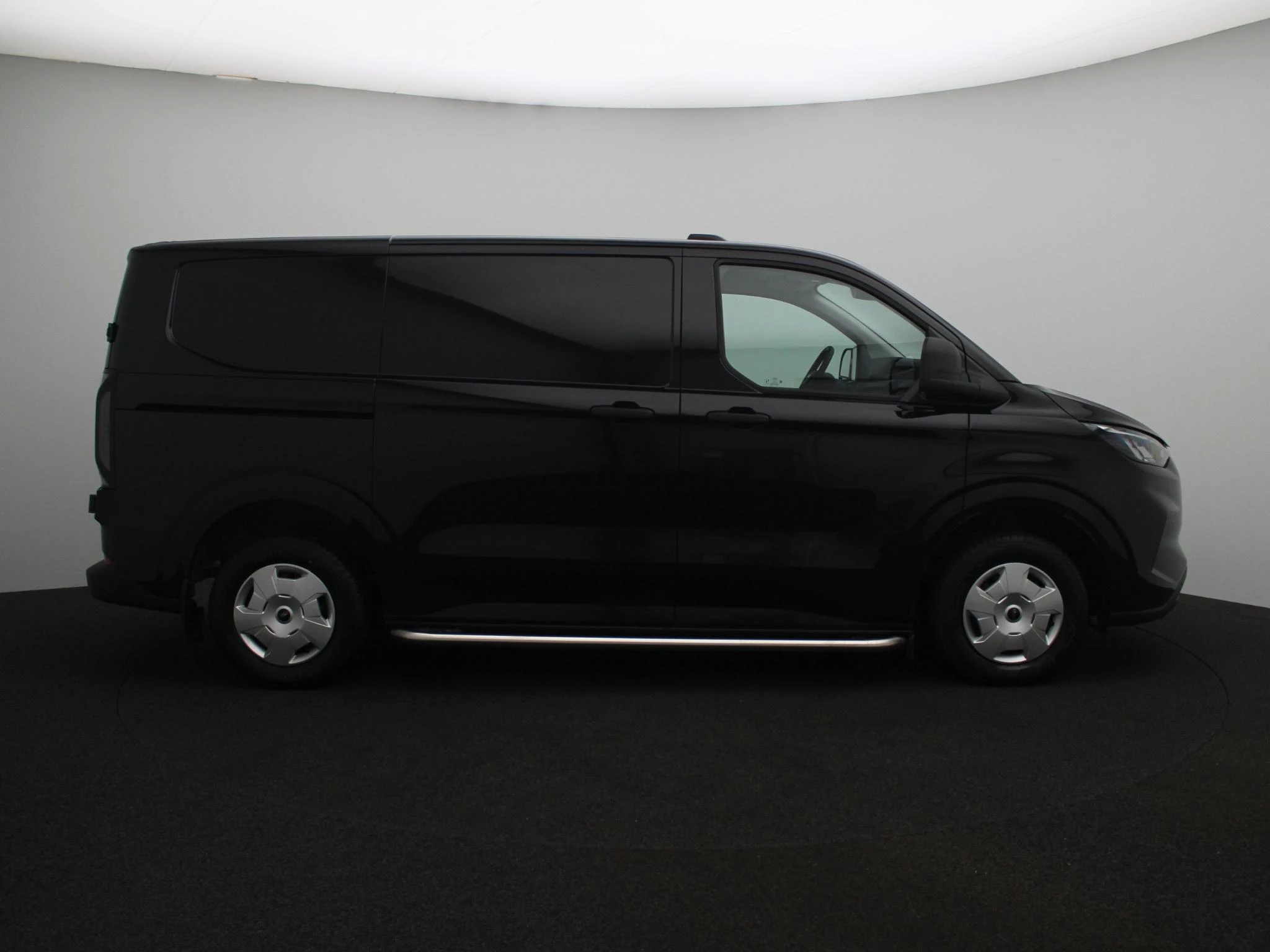 Ford-Transit Custom-image-5
