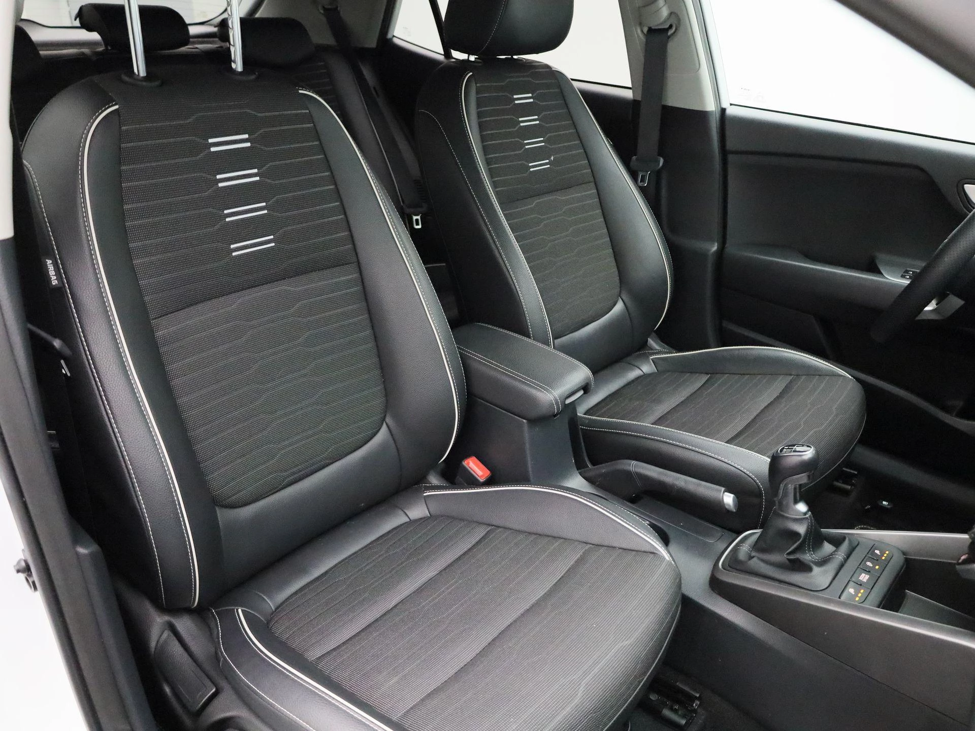 Kia-Stonic-image-37