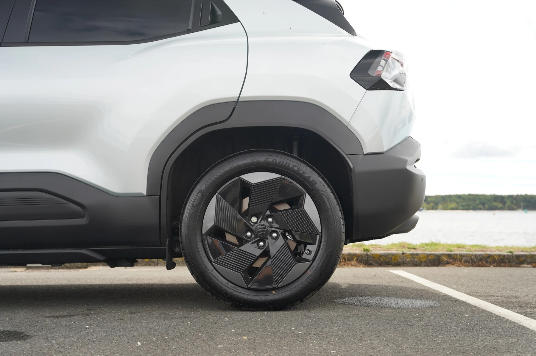 Suzuki-e Vitara-image-31