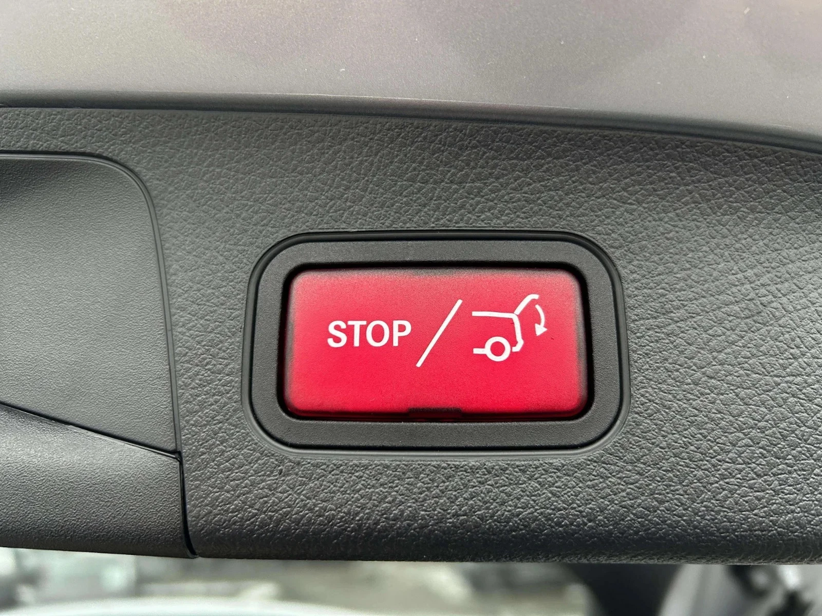 Mercedes-Benz-EQA-image-19