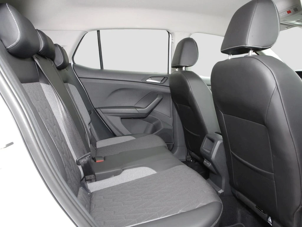 Volkswagen-T-Cross-image-10