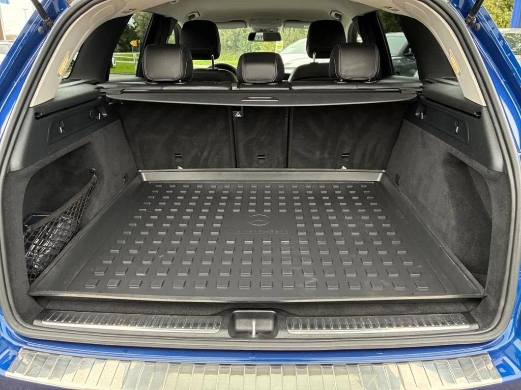 Mercedes-Benz-GLC 350 d-image-12