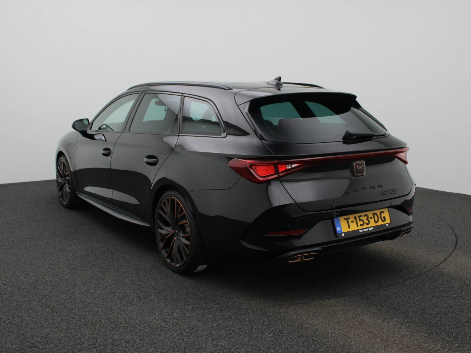 CUPRA-Leon Sportstourer-image-1