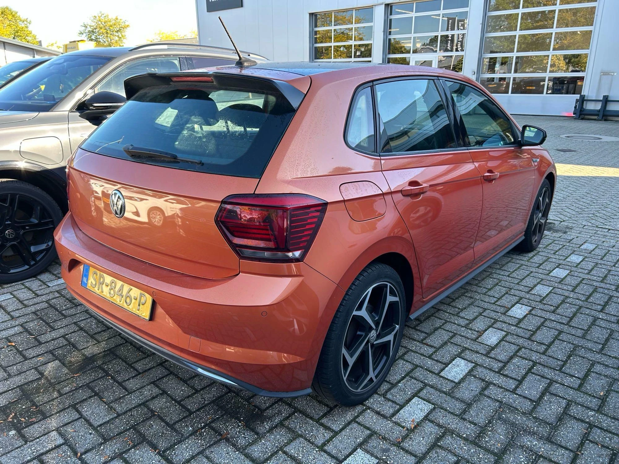 Volkswagen-Polo-image-3