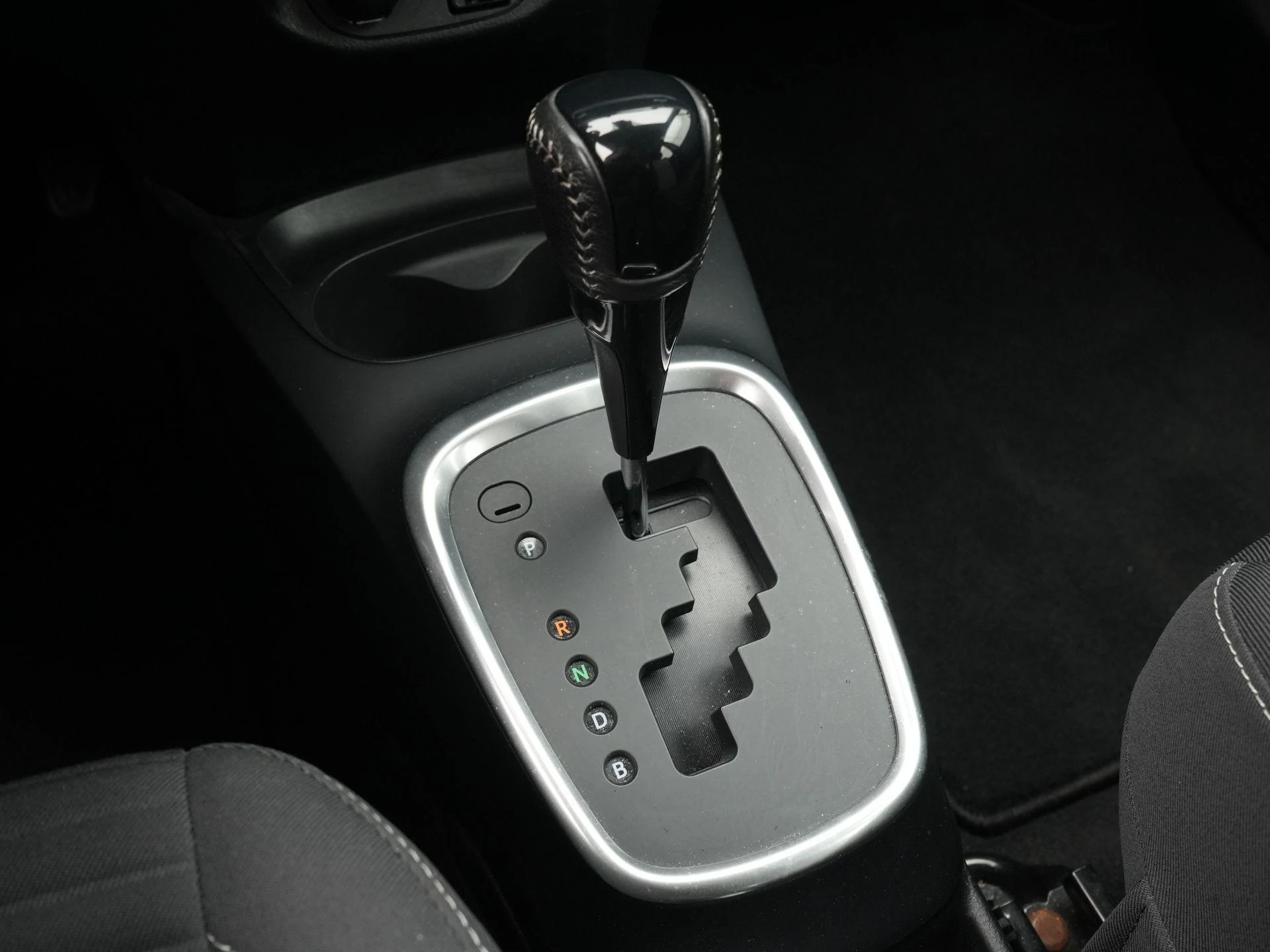 Toyota-Yaris-image-16