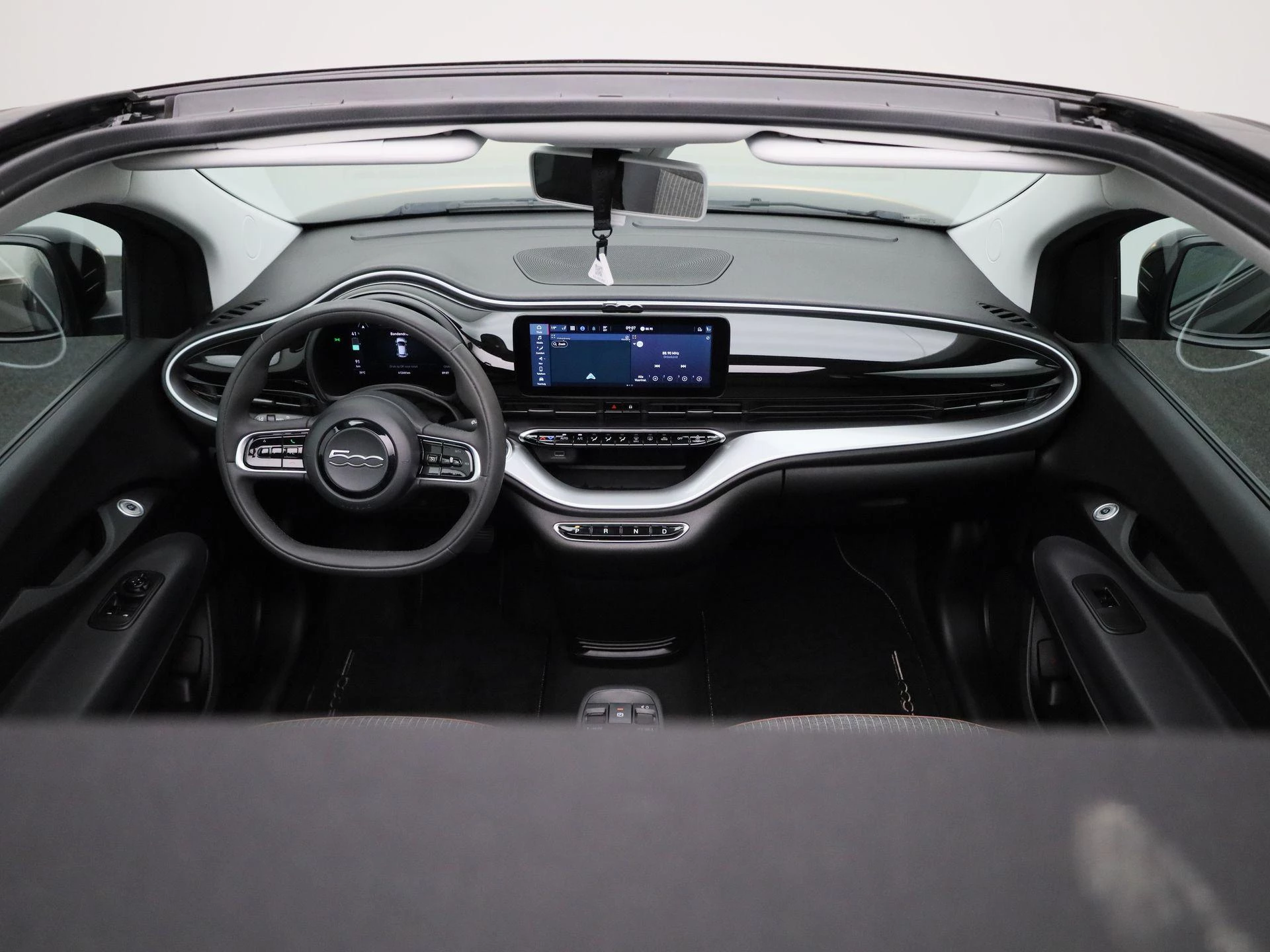 Fiat-500C-image-6