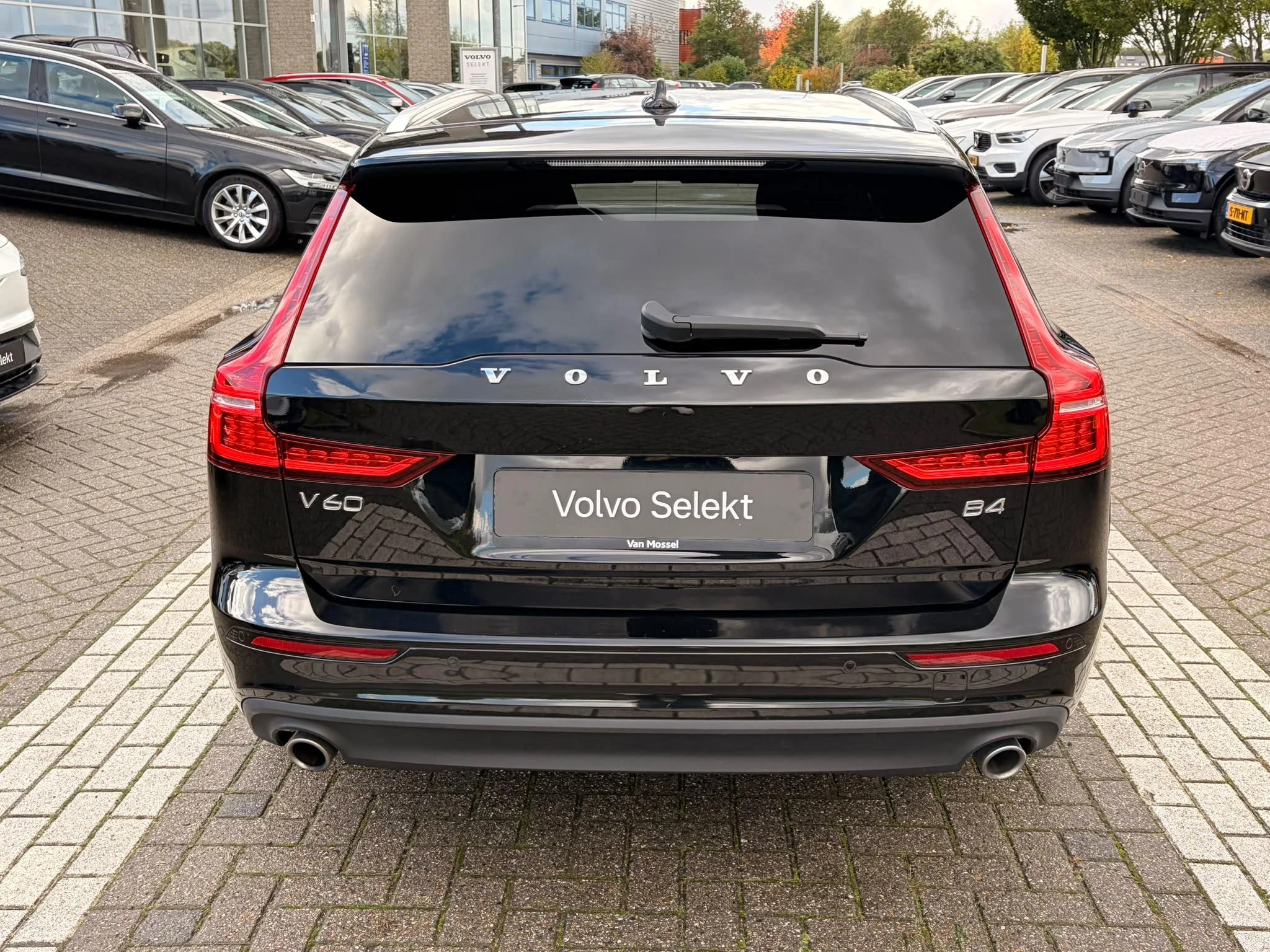 Volvo-V60-image-3