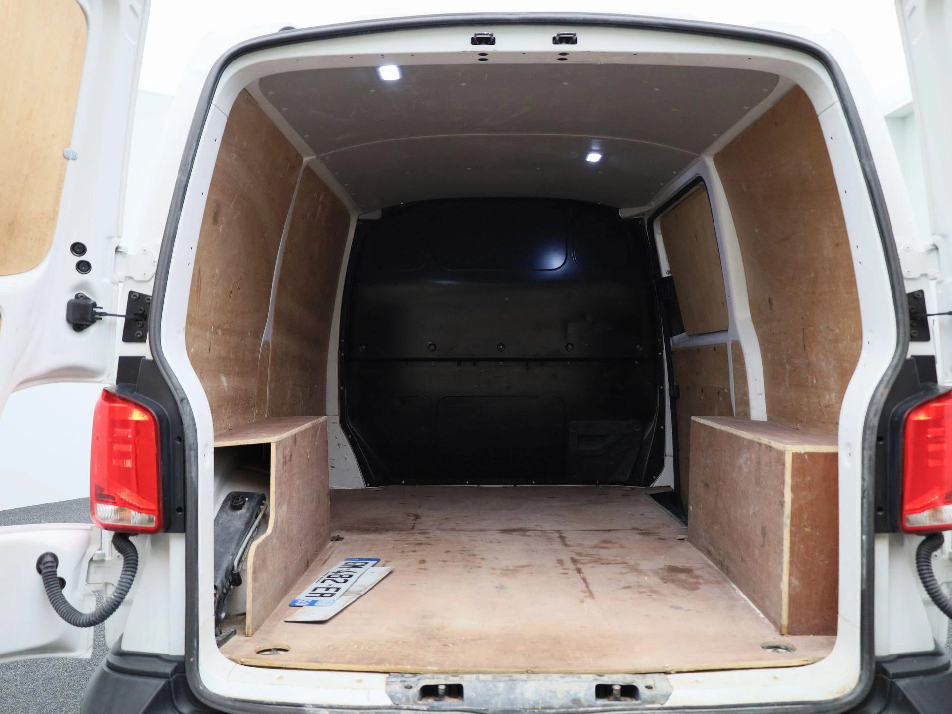 Volkswagen Transporter 2.0 TDI L1H1 110PK
