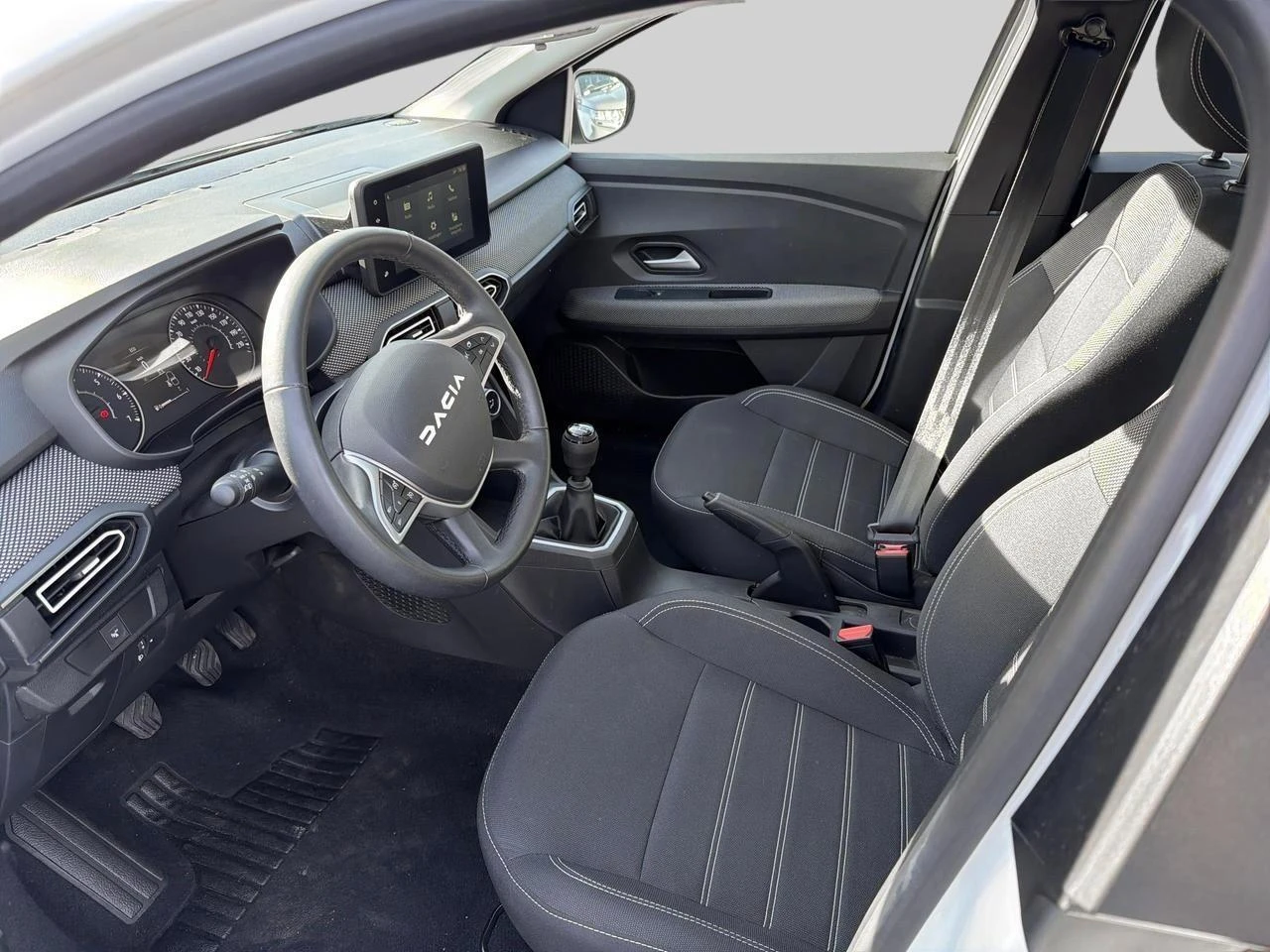 Dacia-Sandero-image-7