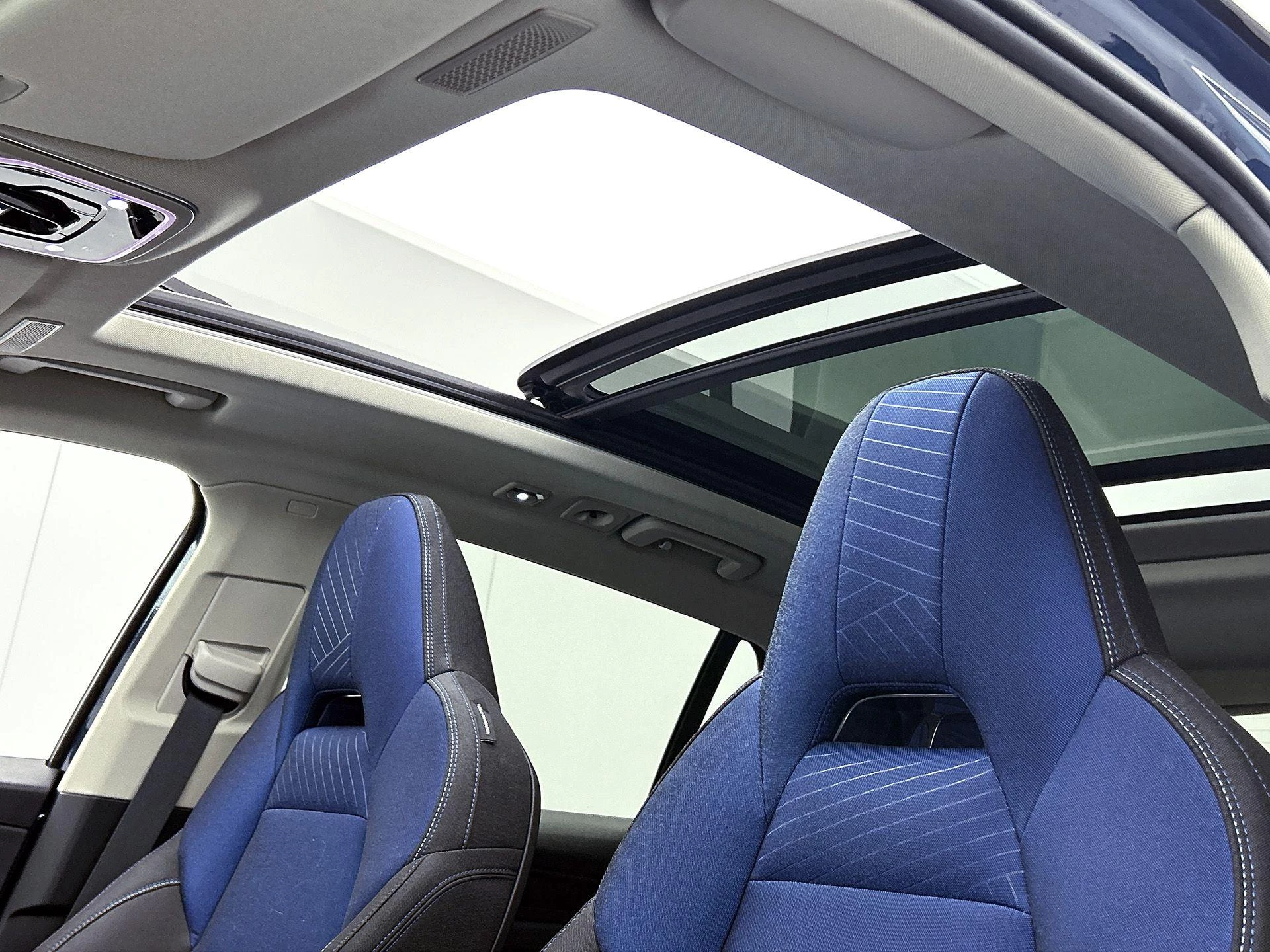 Lynk & Co-01-image-35
