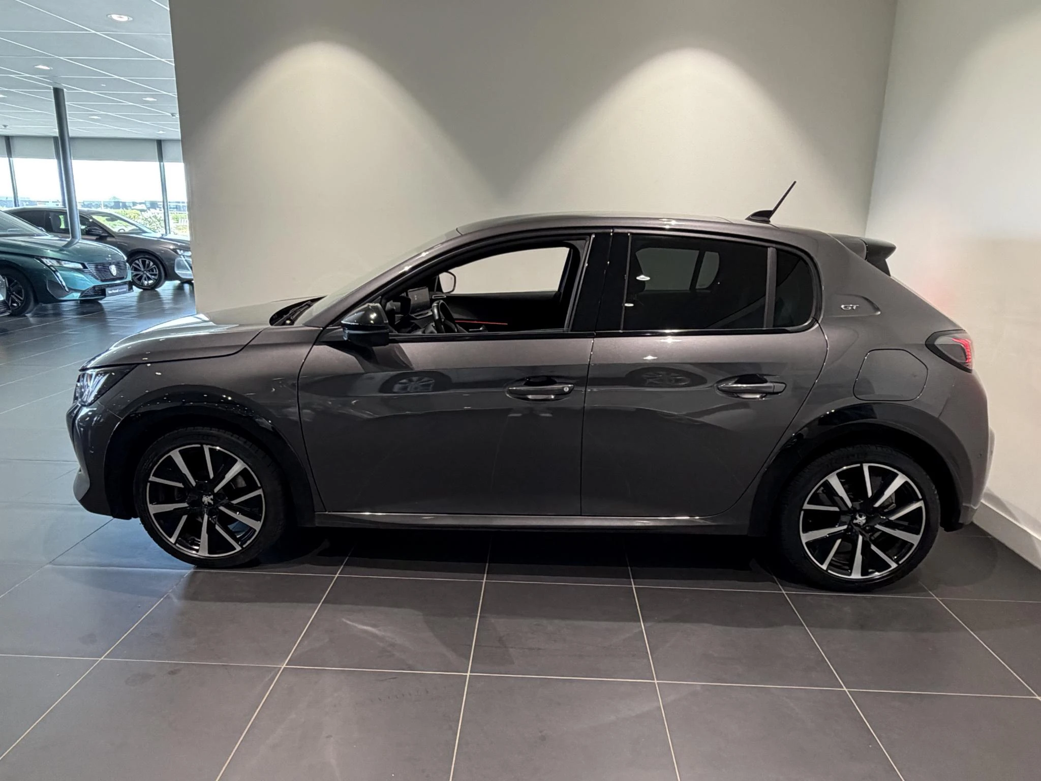 Peugeot-208-image-3