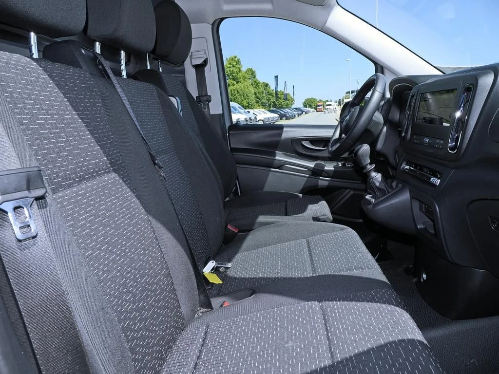 Mercedes-Benz-Vito 116-image-12