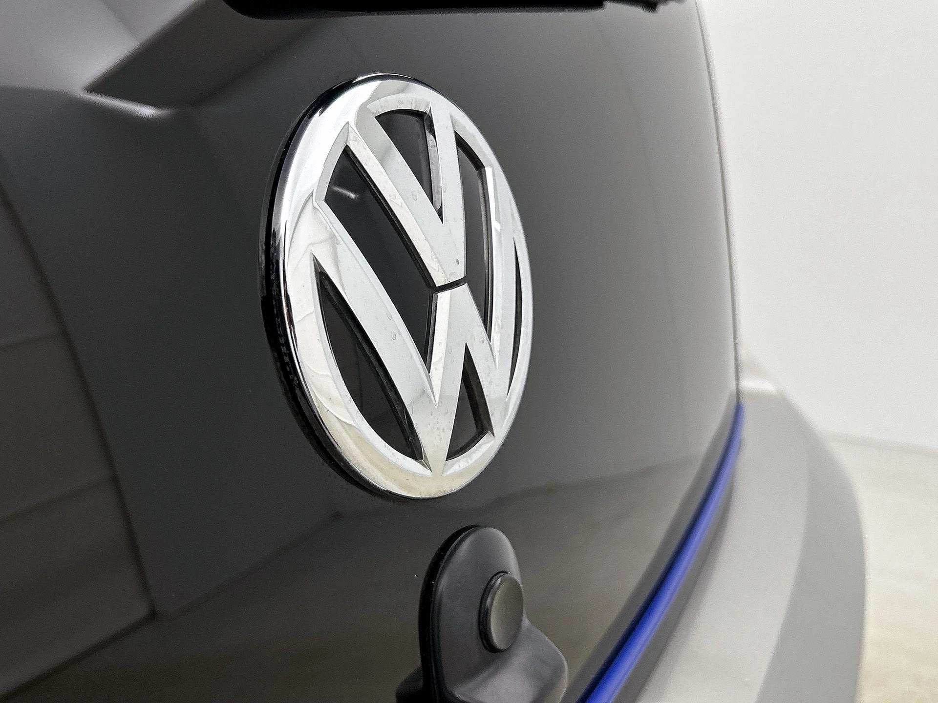 Volkswagen-e-up!-image-22