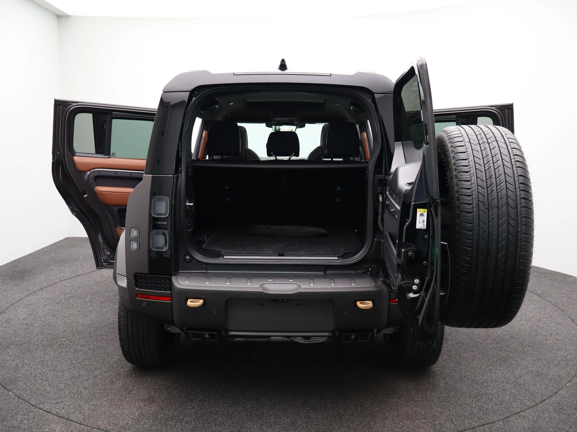 Land Rover Defender 110 4.4 P635 110 Octa