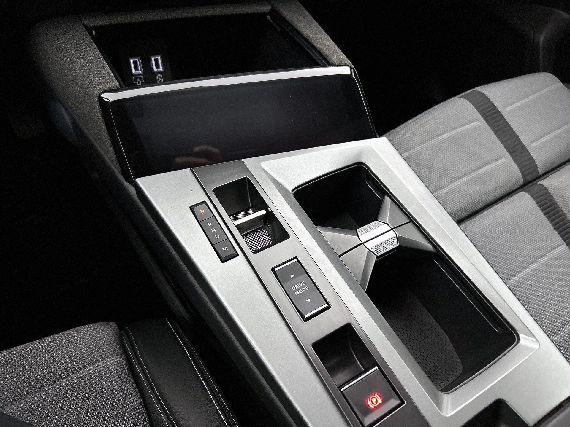 Opel-Grandland-image-12