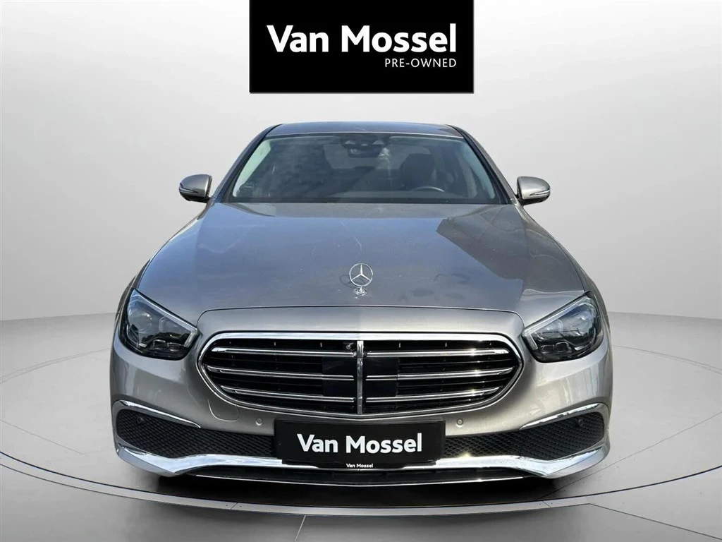 Mercedes-Benz-E-Klasse-image-1