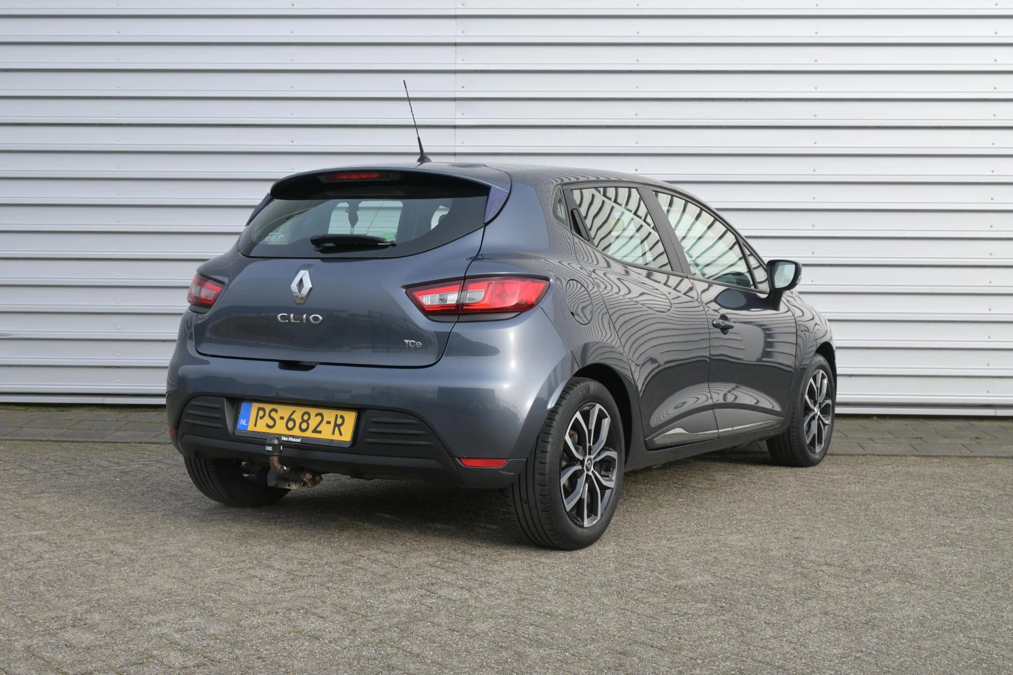 Renault-Clio-image-1