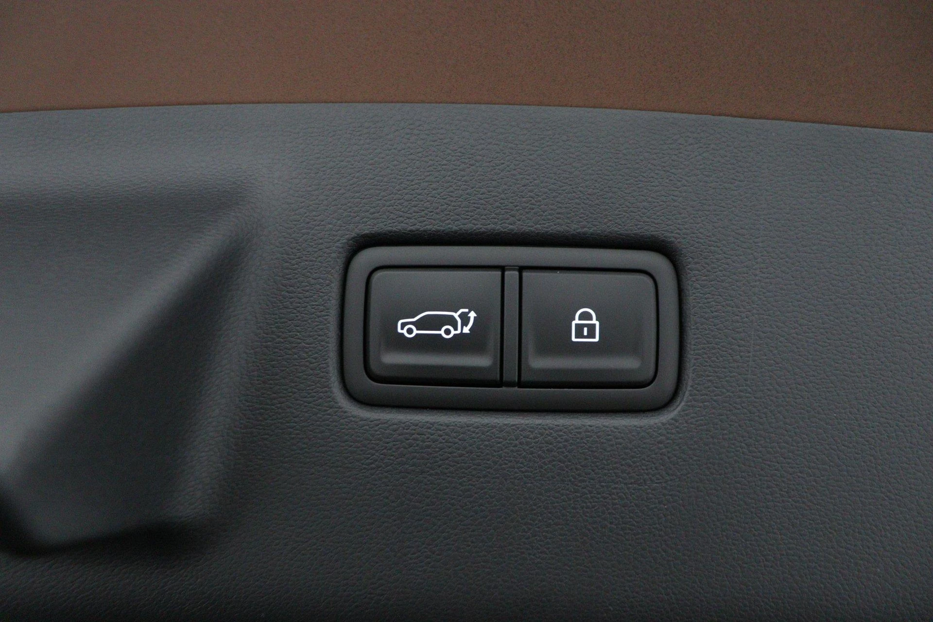 Hyundai-Santa Fe-image-43