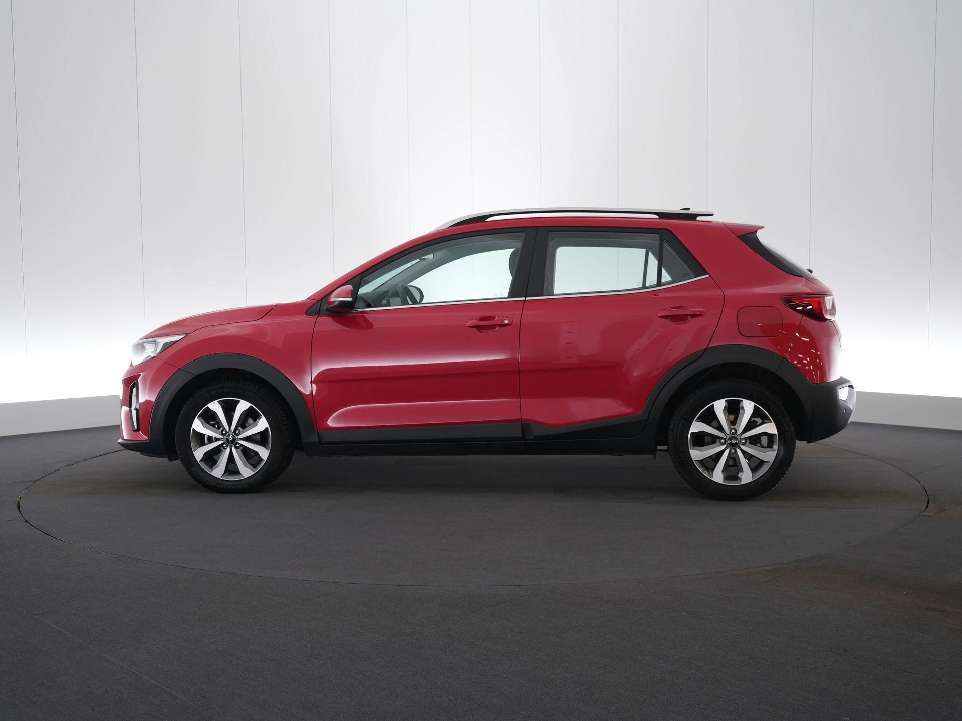 Kia-Stonic-image-1