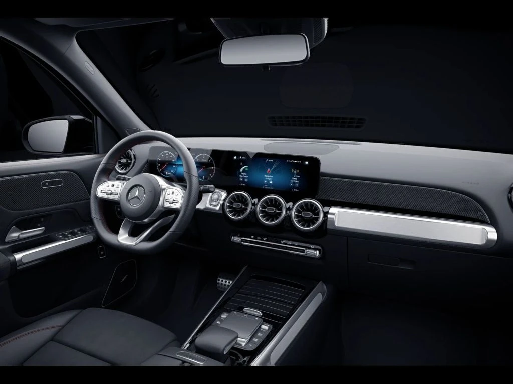 Mercedes-Benz-GLB 220 d-image-12
