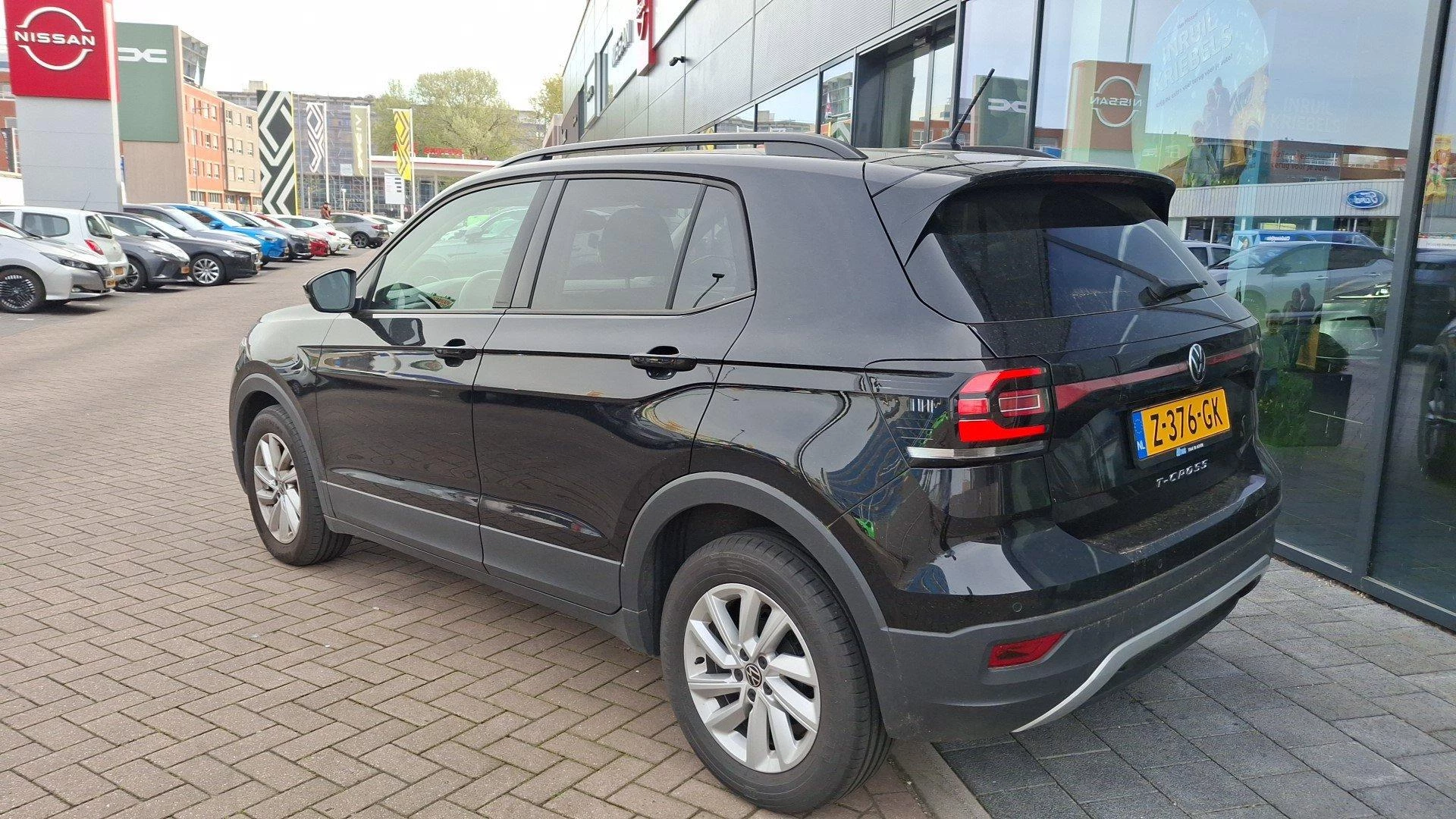Volkswagen-T-Cross-image-9