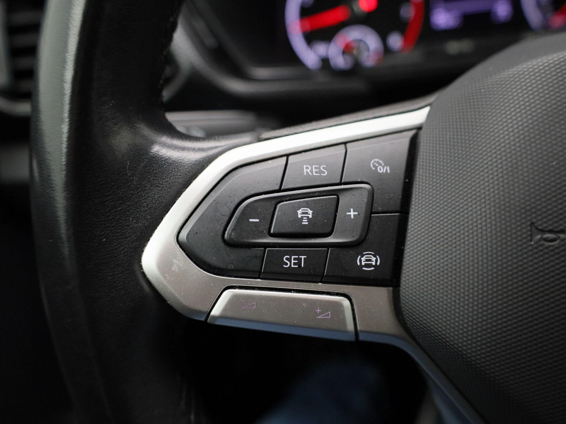 Volkswagen-T-Cross-image-16