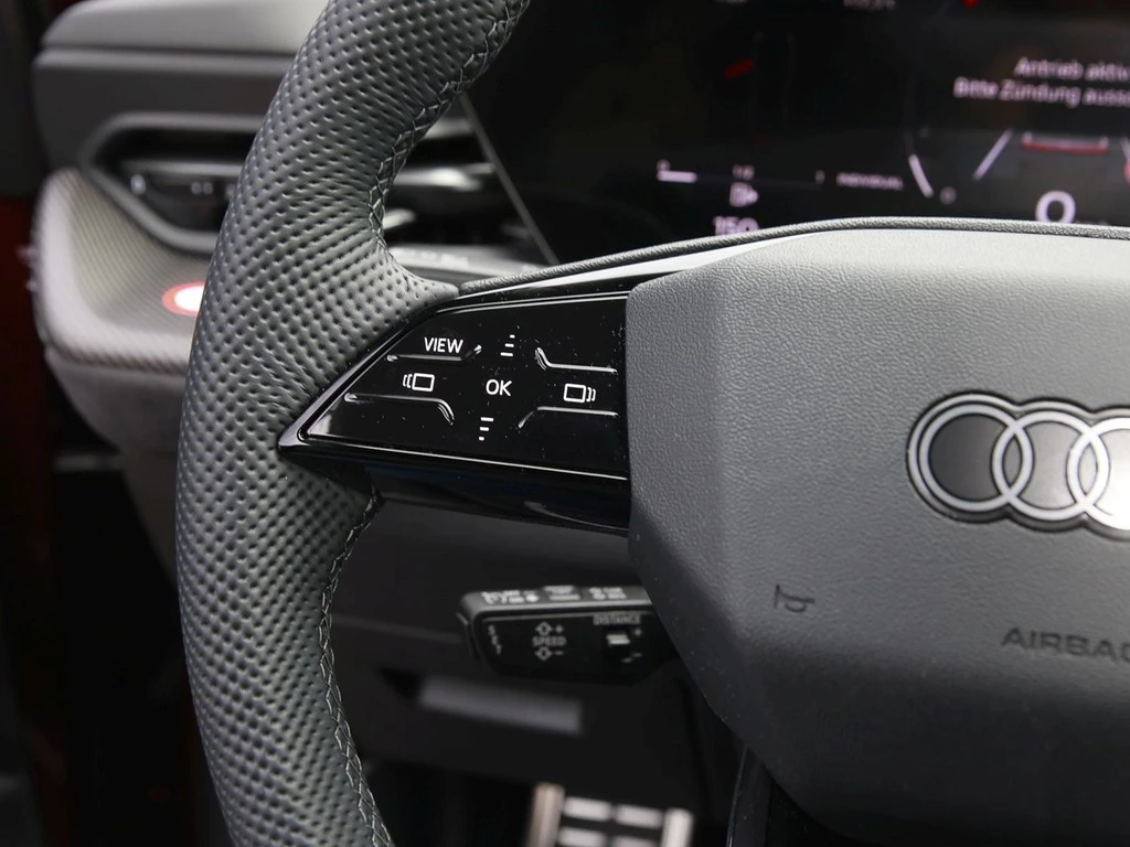 Audi Q5 2.0 TDI S line edition one AHK Matrix ACC
