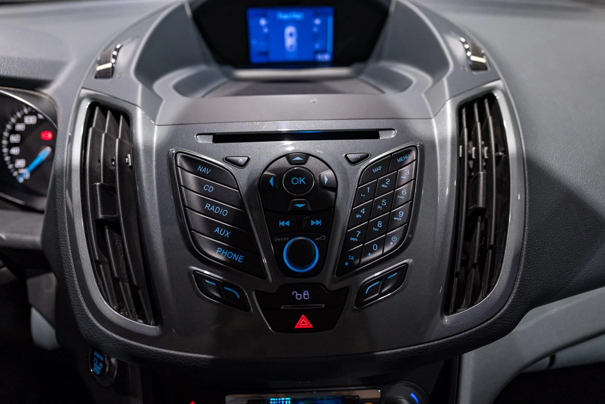 Ford-C-MAX-image-25