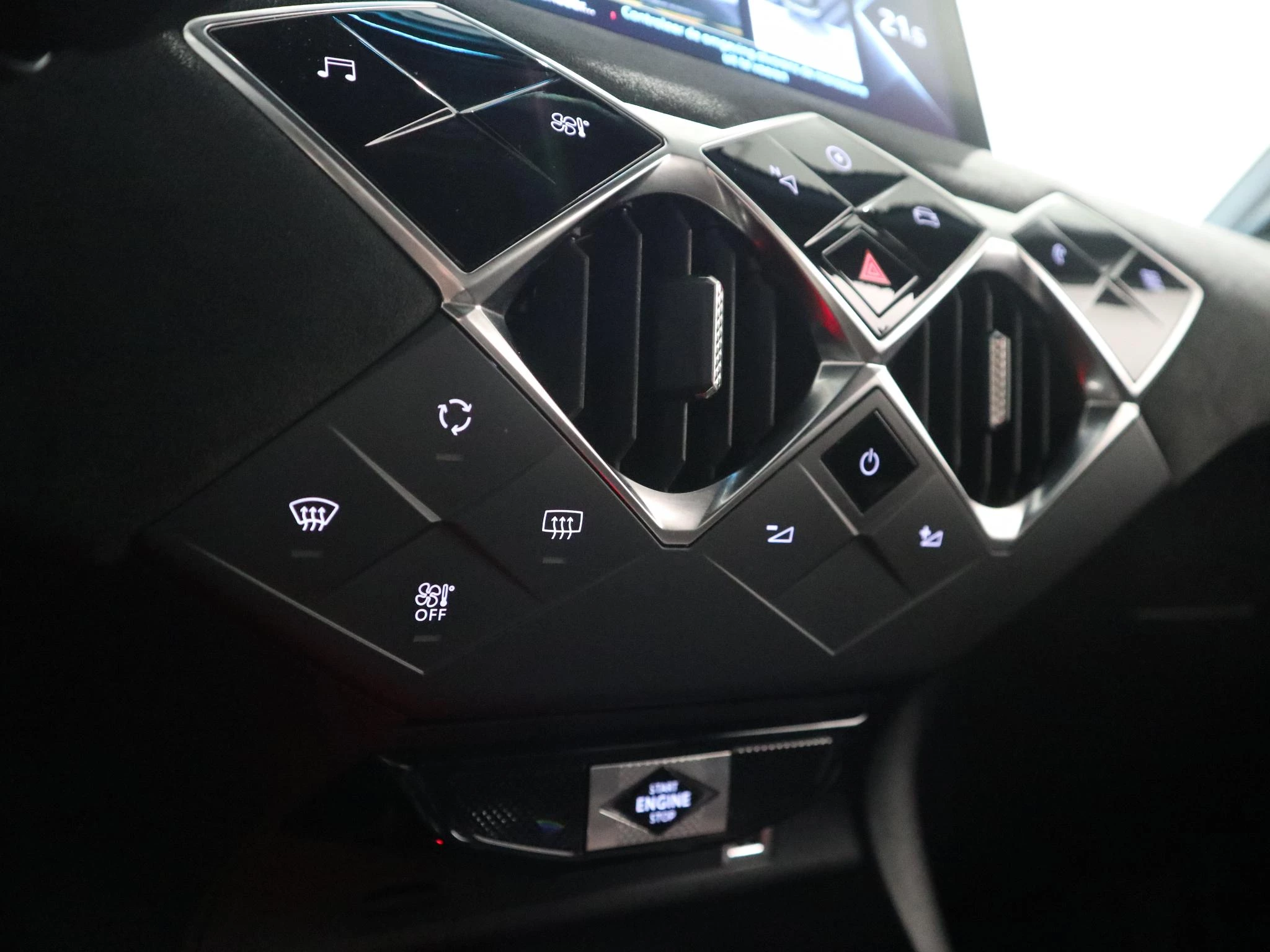 DS DS 3 Crossback E-Tense Performance Line+