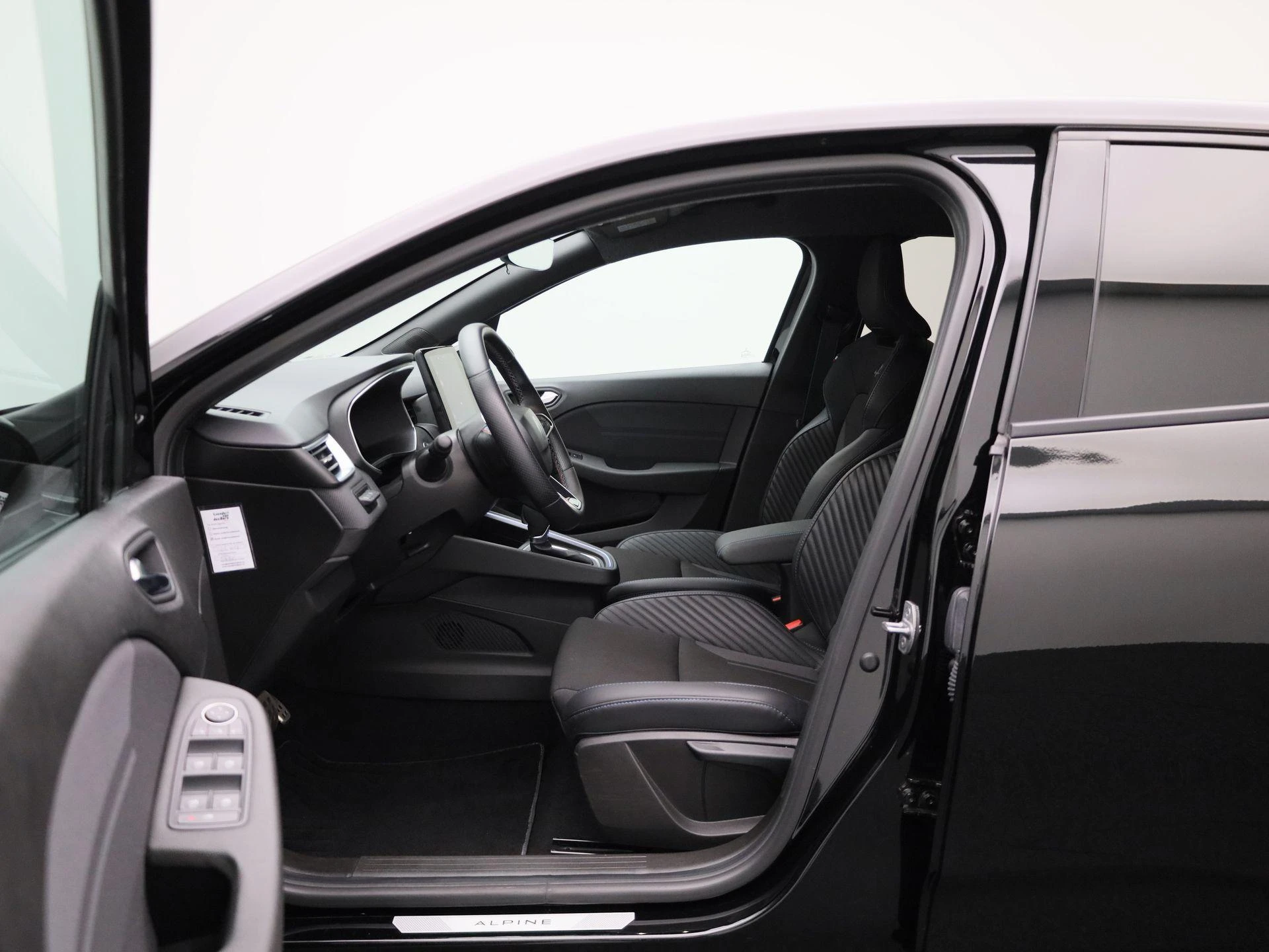 Renault-Clio-image-8