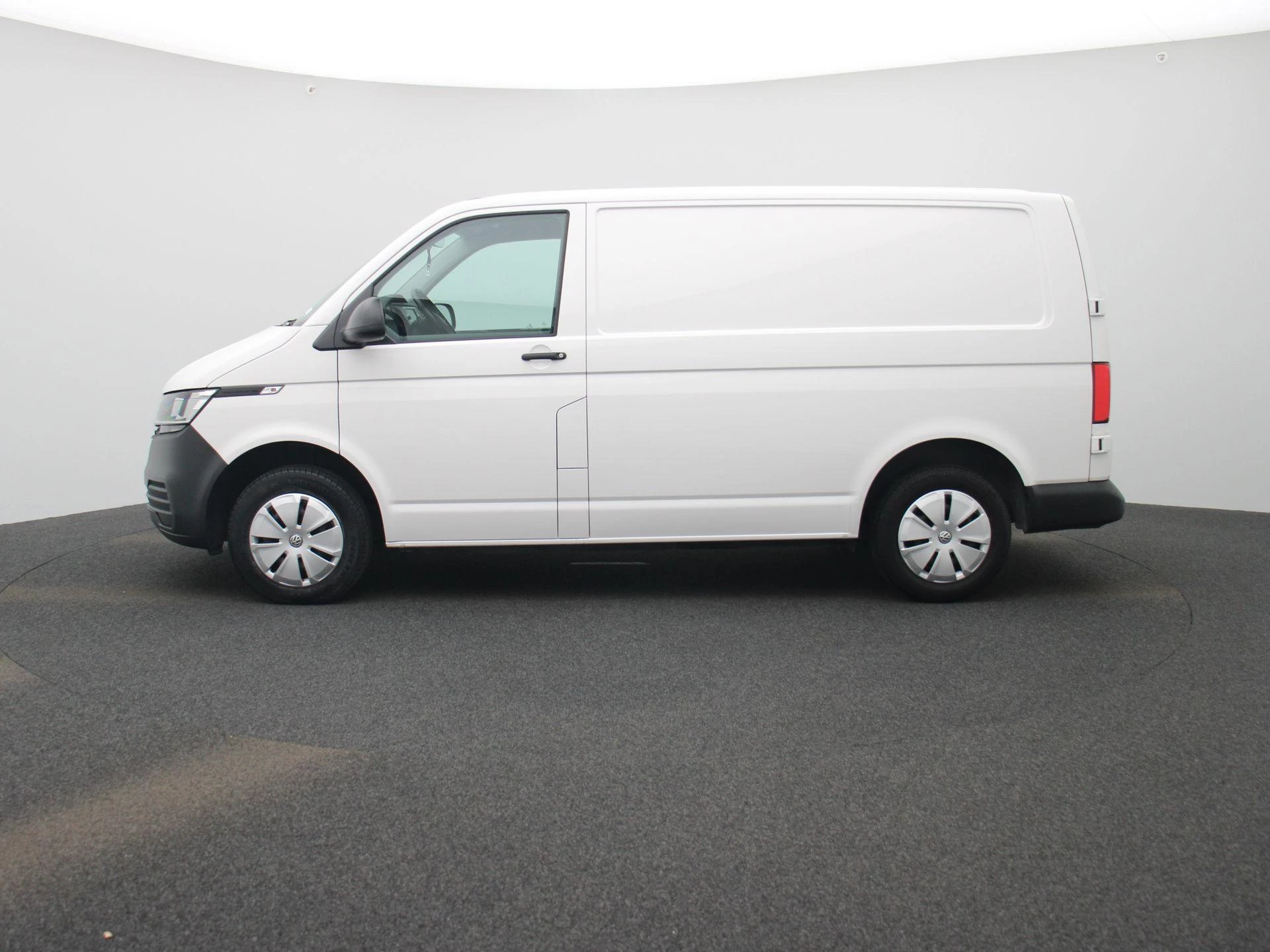 Volkswagen-Transporter-image-3