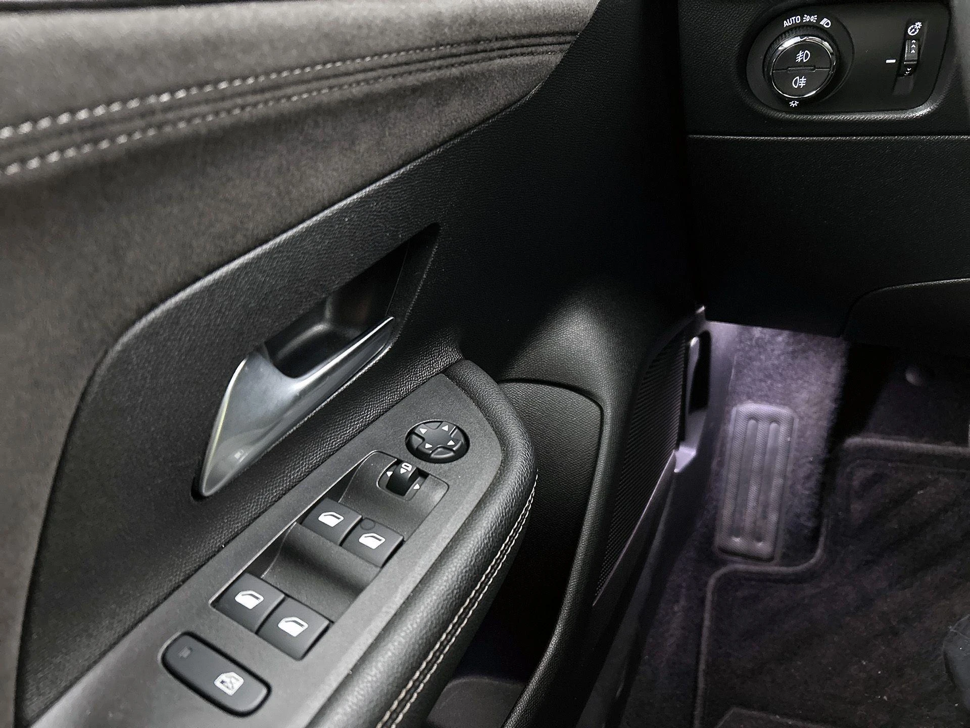 Opel-Mokka-e-image-37