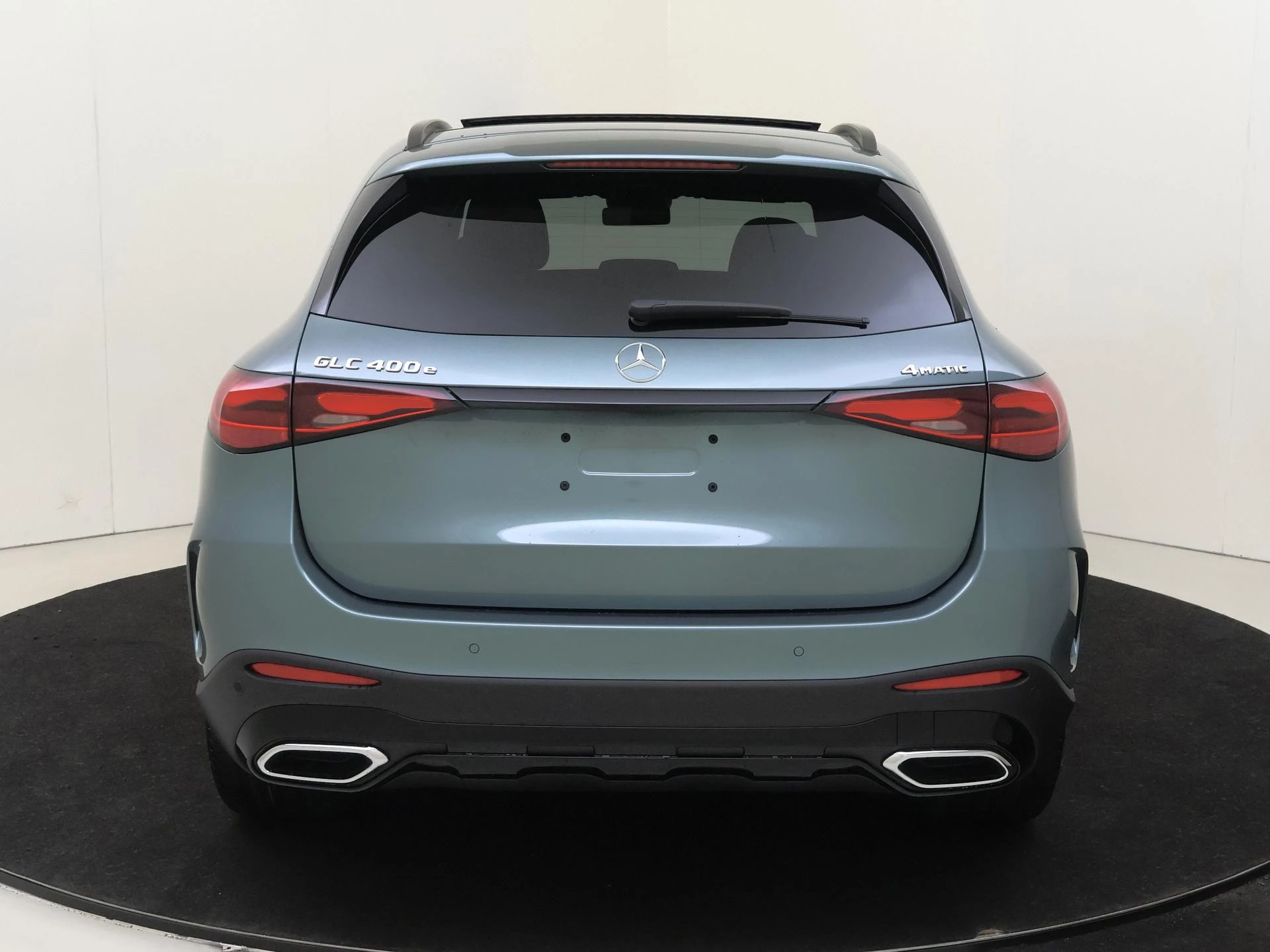 Mercedes-Benz-GLC-image-5