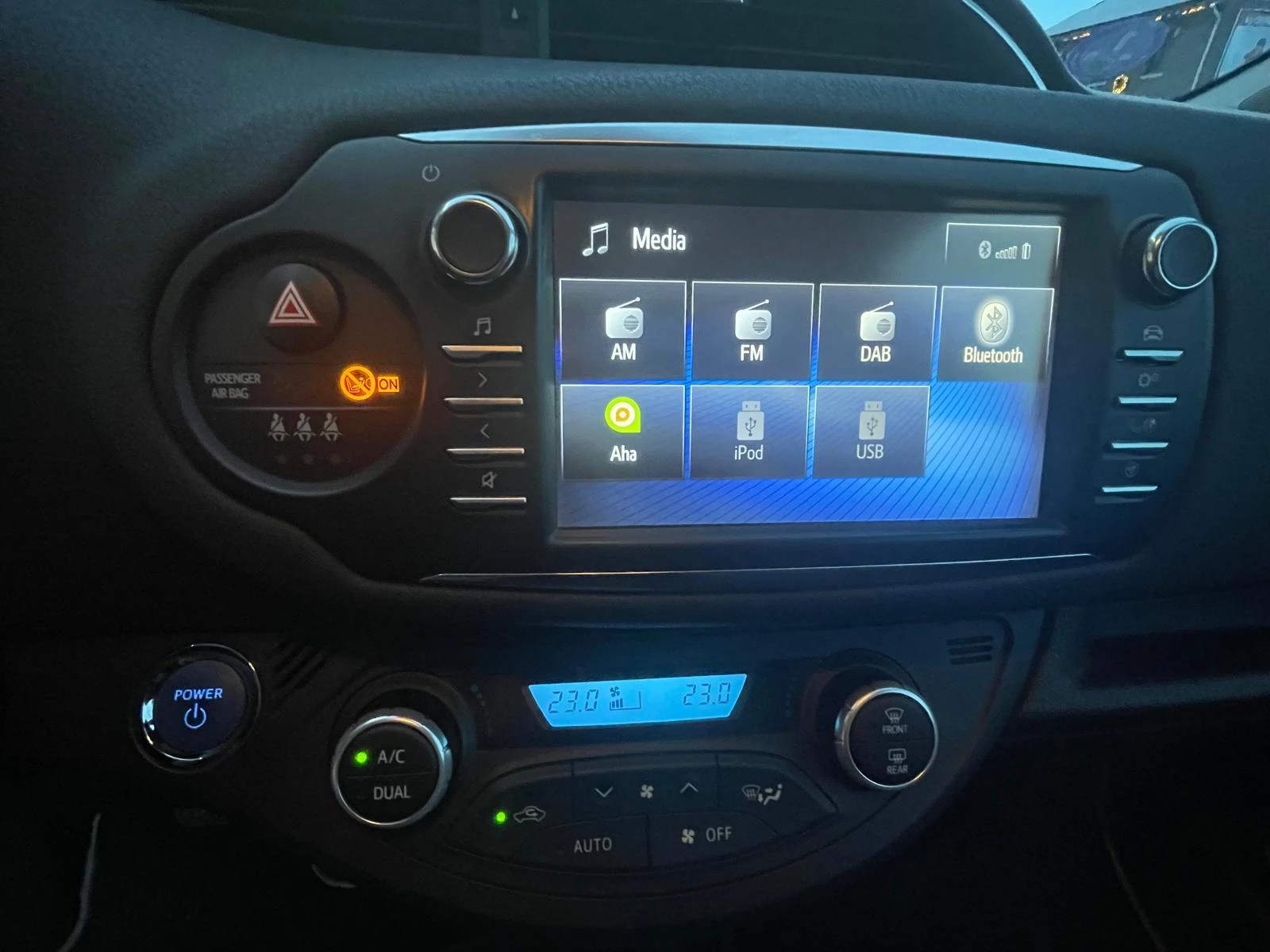 Toyota-Yaris-image-22