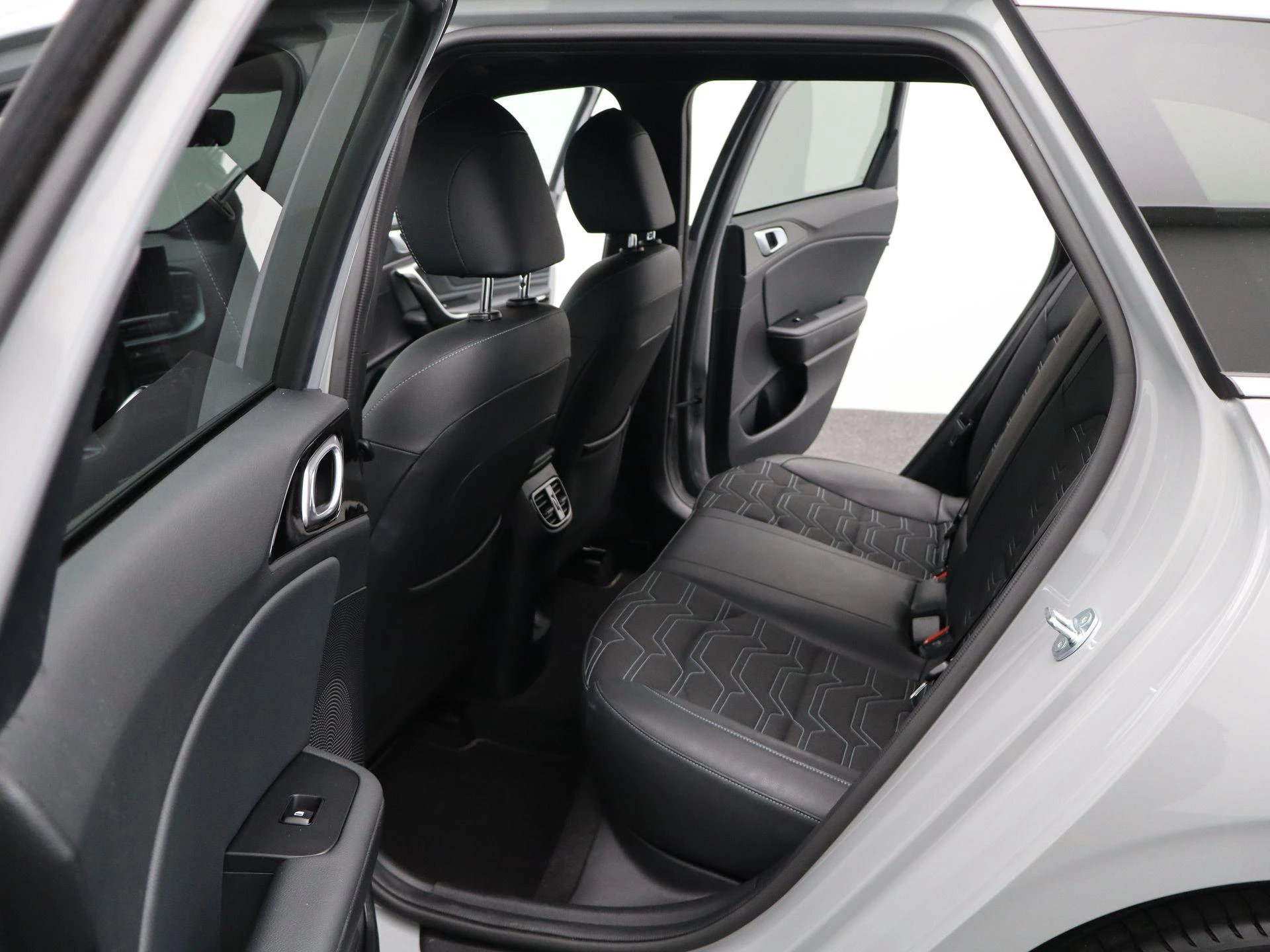 Kia-Ceed Sportswagon-image-13