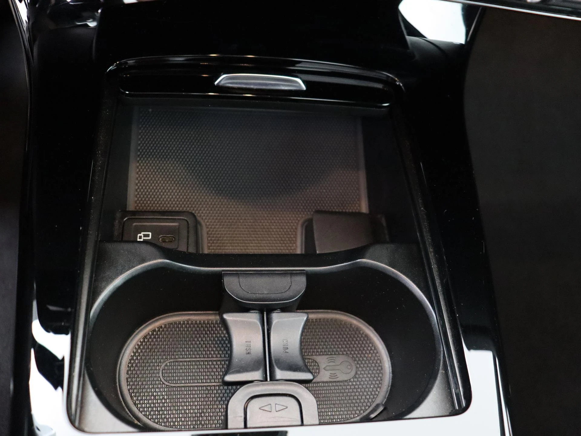 Mercedes-Benz-A-Klasse-image-24