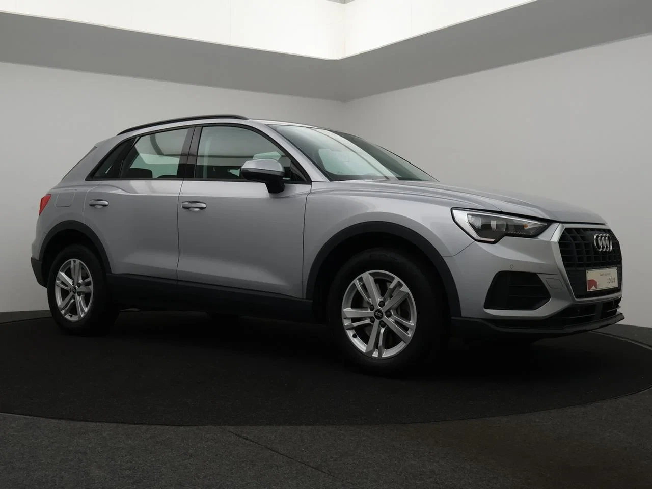 Audi-Q3-image-4