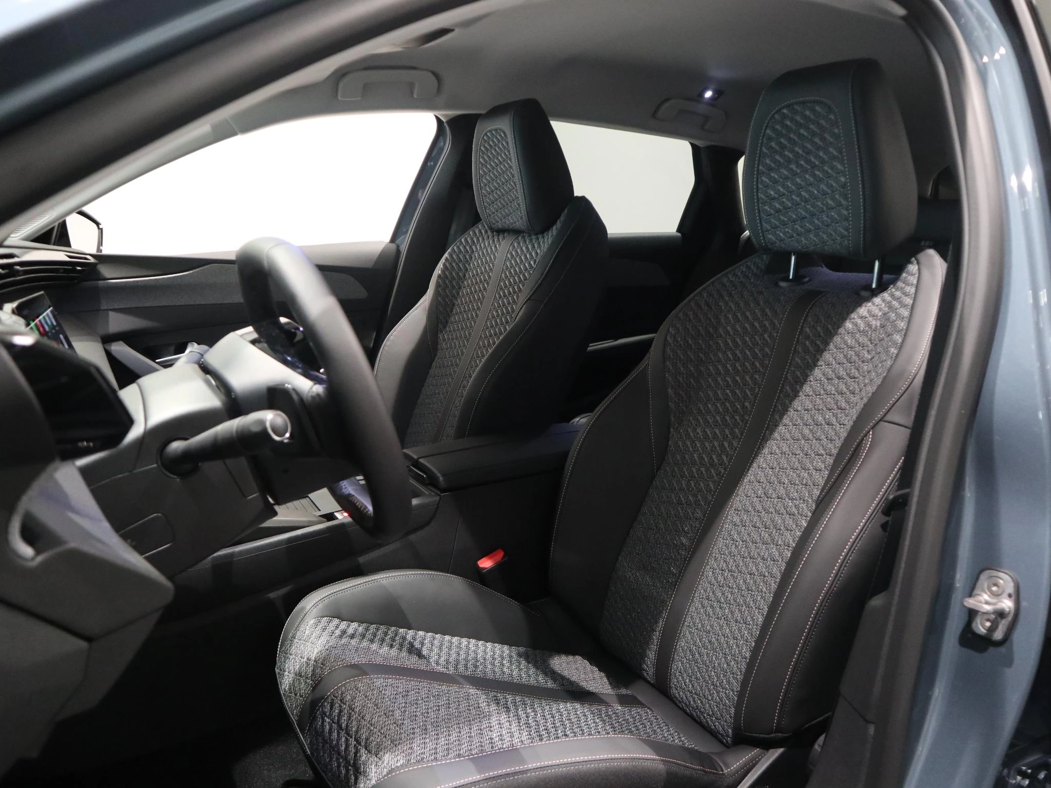 Peugeot-308-image-9