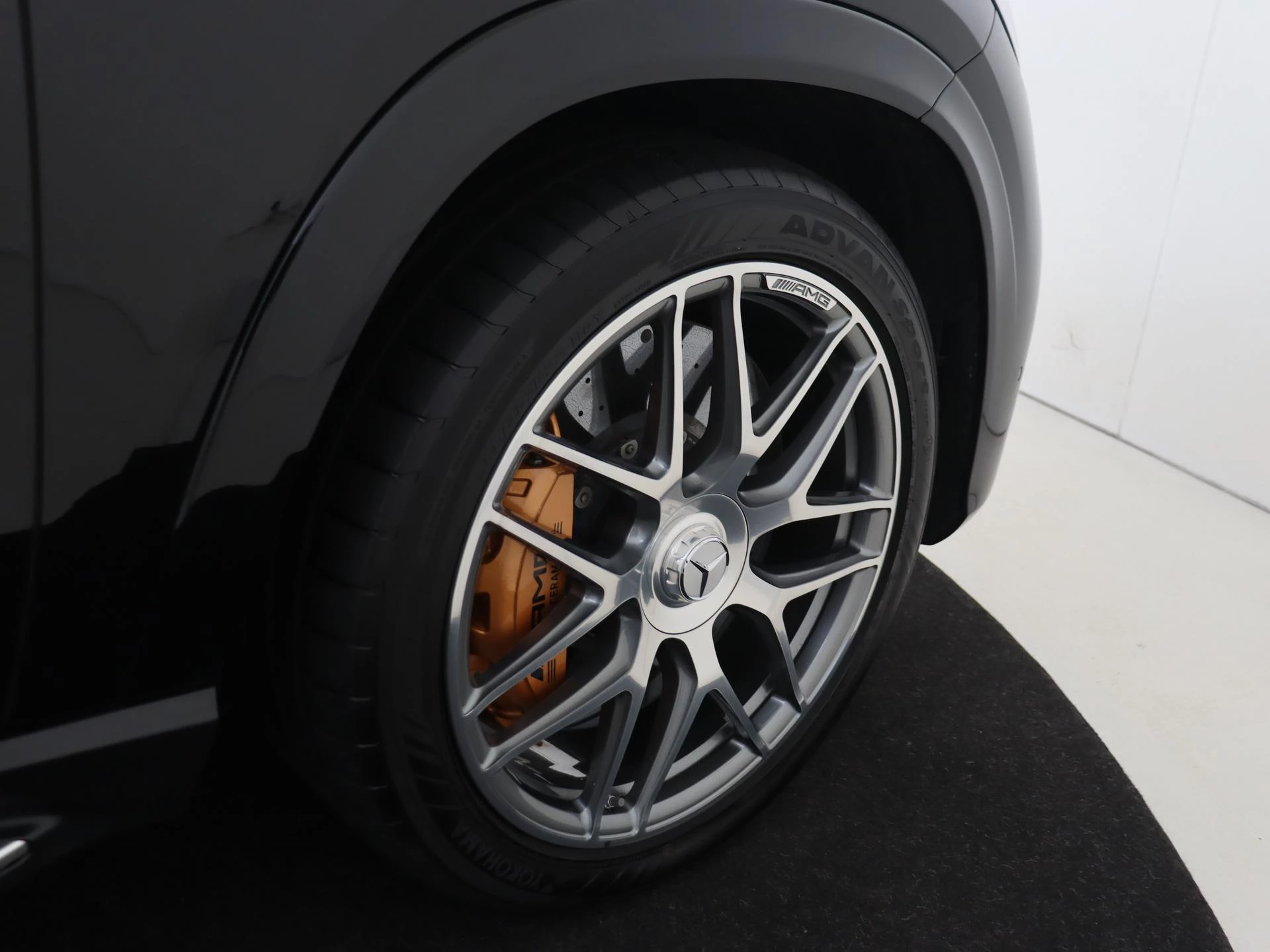 Mercedes-Benz-GLE-image-14