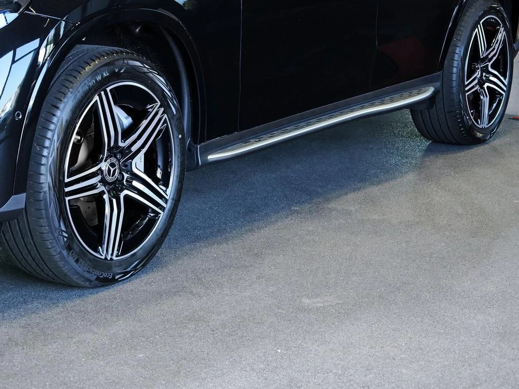 Mercedes-Benz-GLC 300 de-image-2