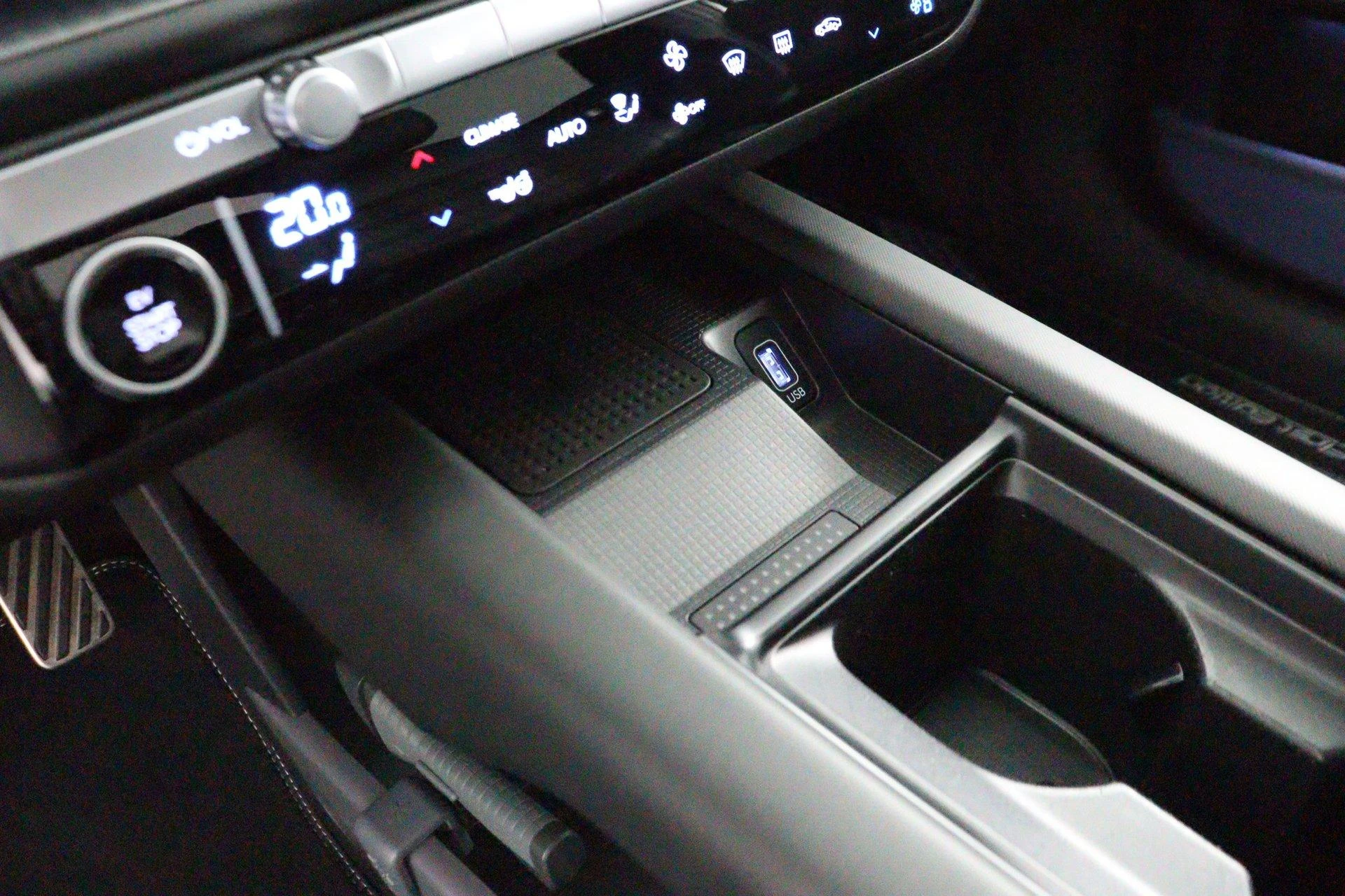 Hyundai-IONIQ 6-image-70