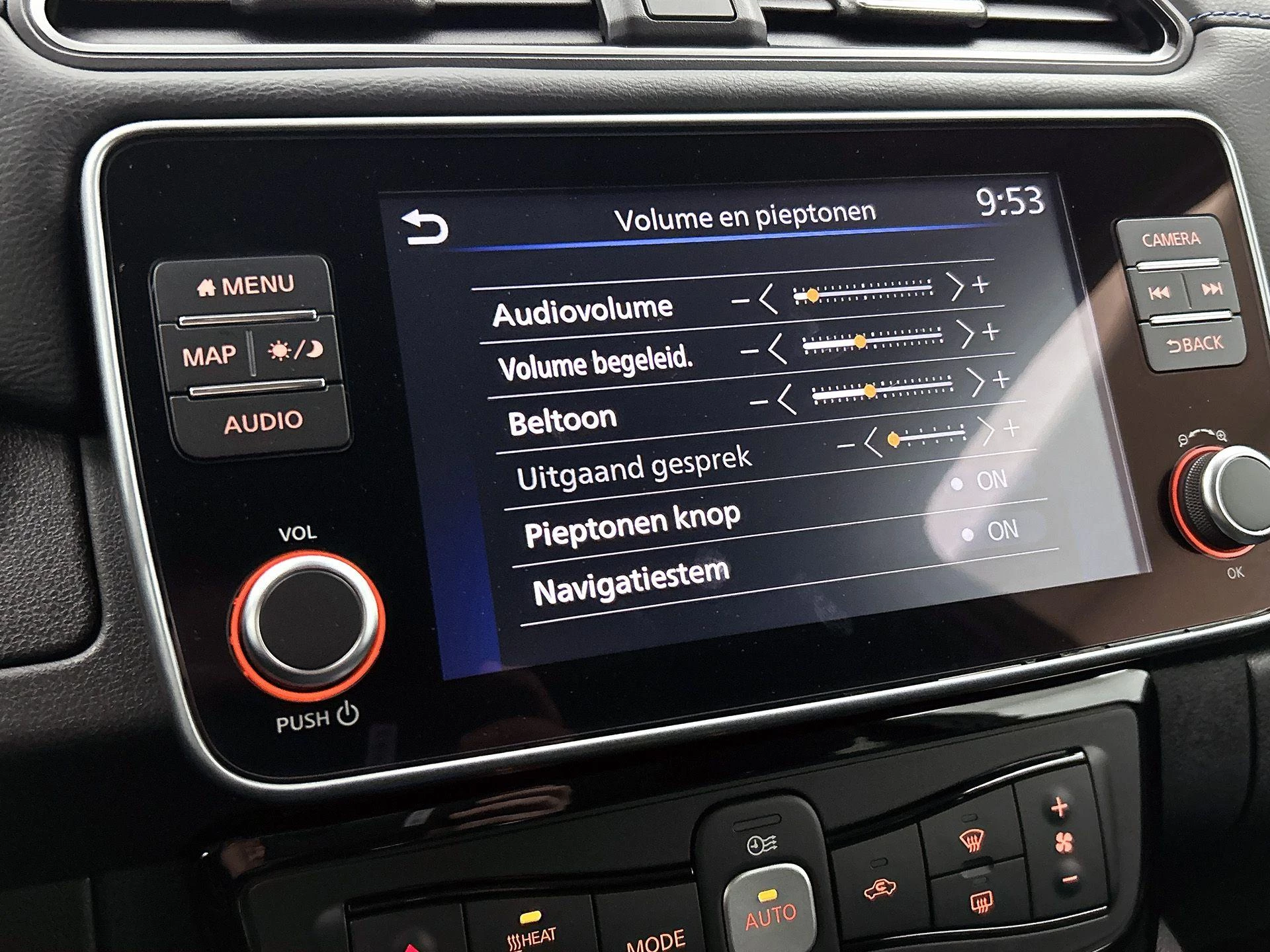 Nissan-Leaf-image-13