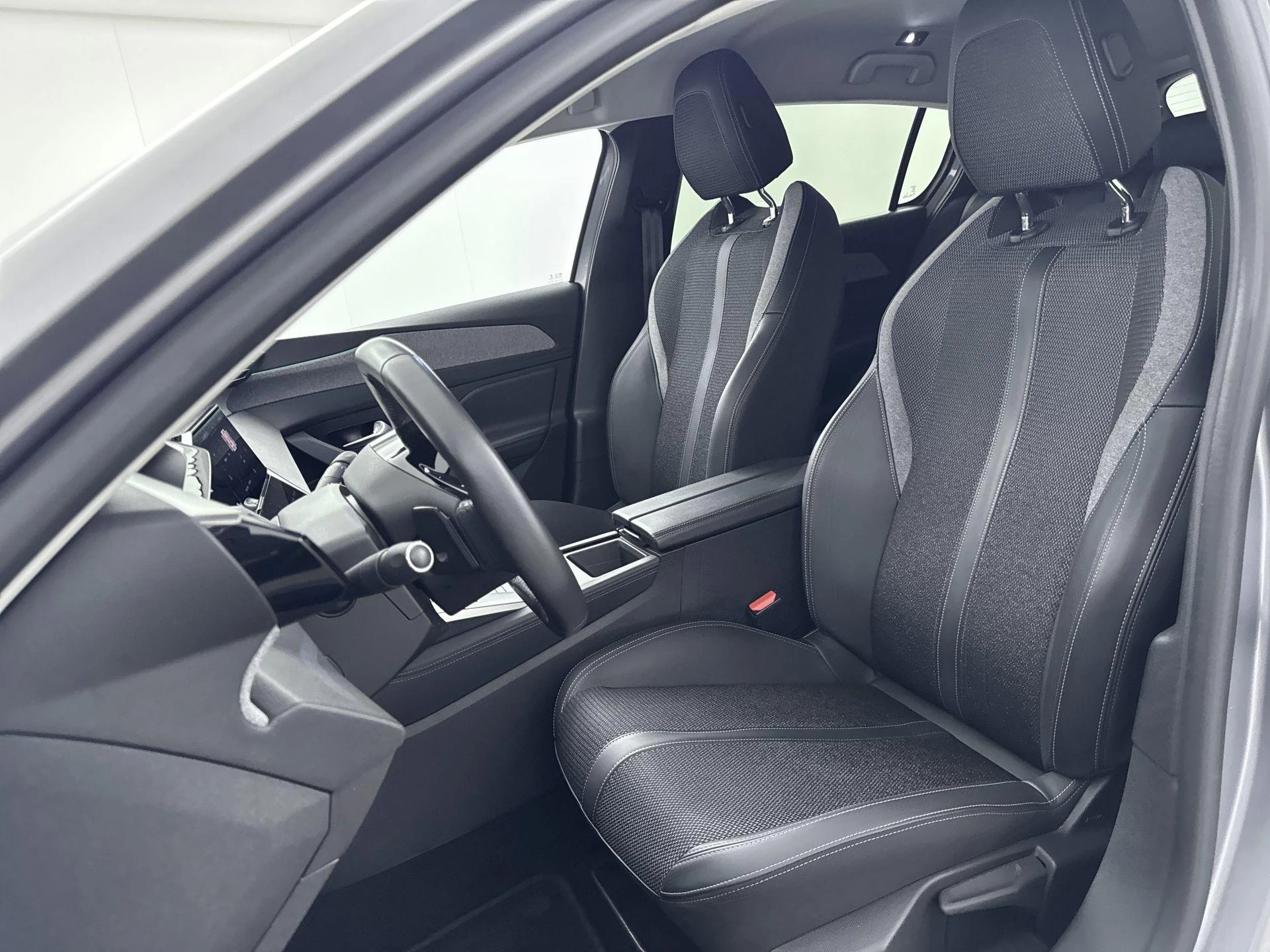 Peugeot-308-image-27