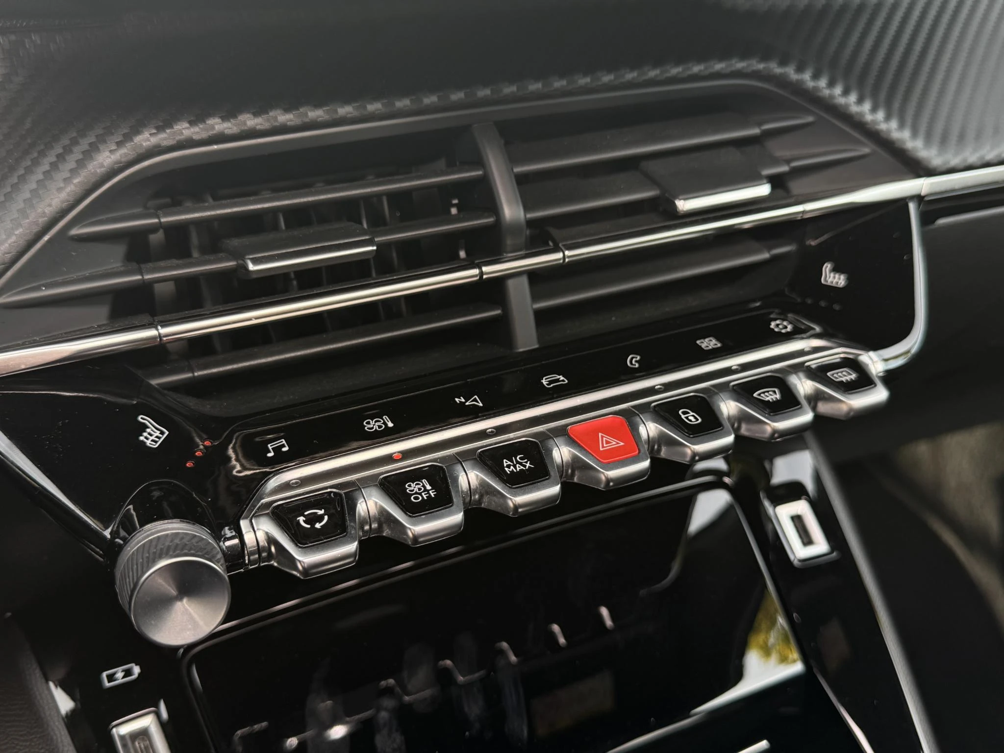 Peugeot-2008-image-17