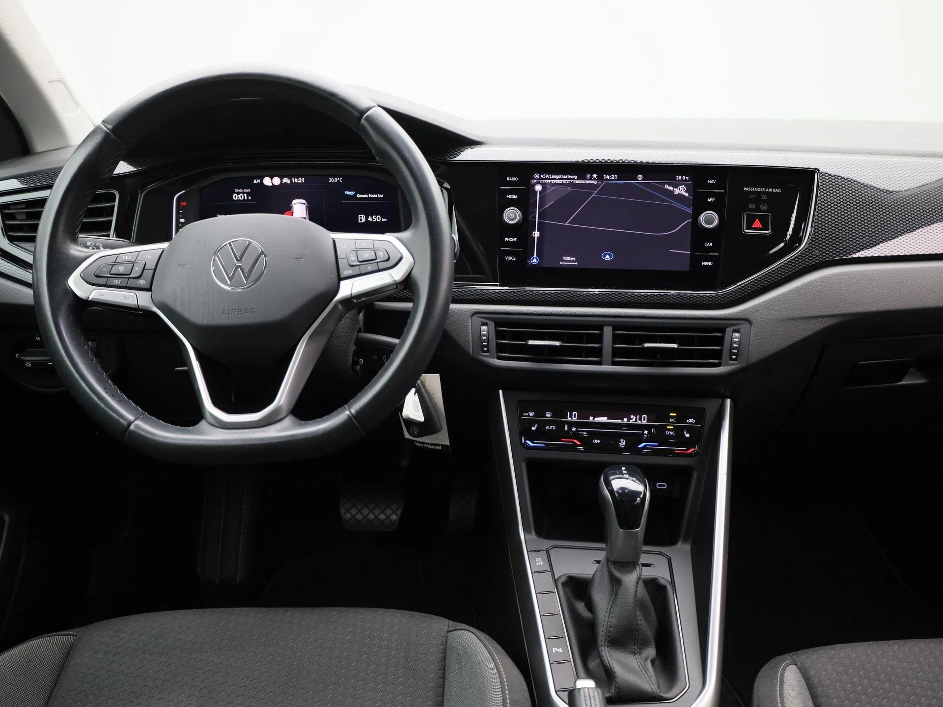 Volkswagen-Taigo-image-8